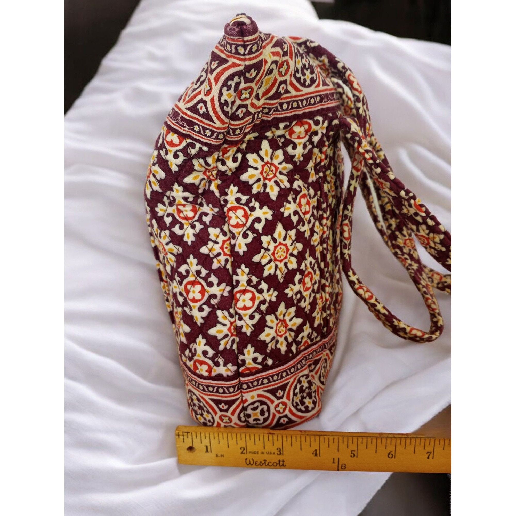 Other Vera Bradley Maroon Medallion Tote Size ONE SIZE - 14 Thumbnail