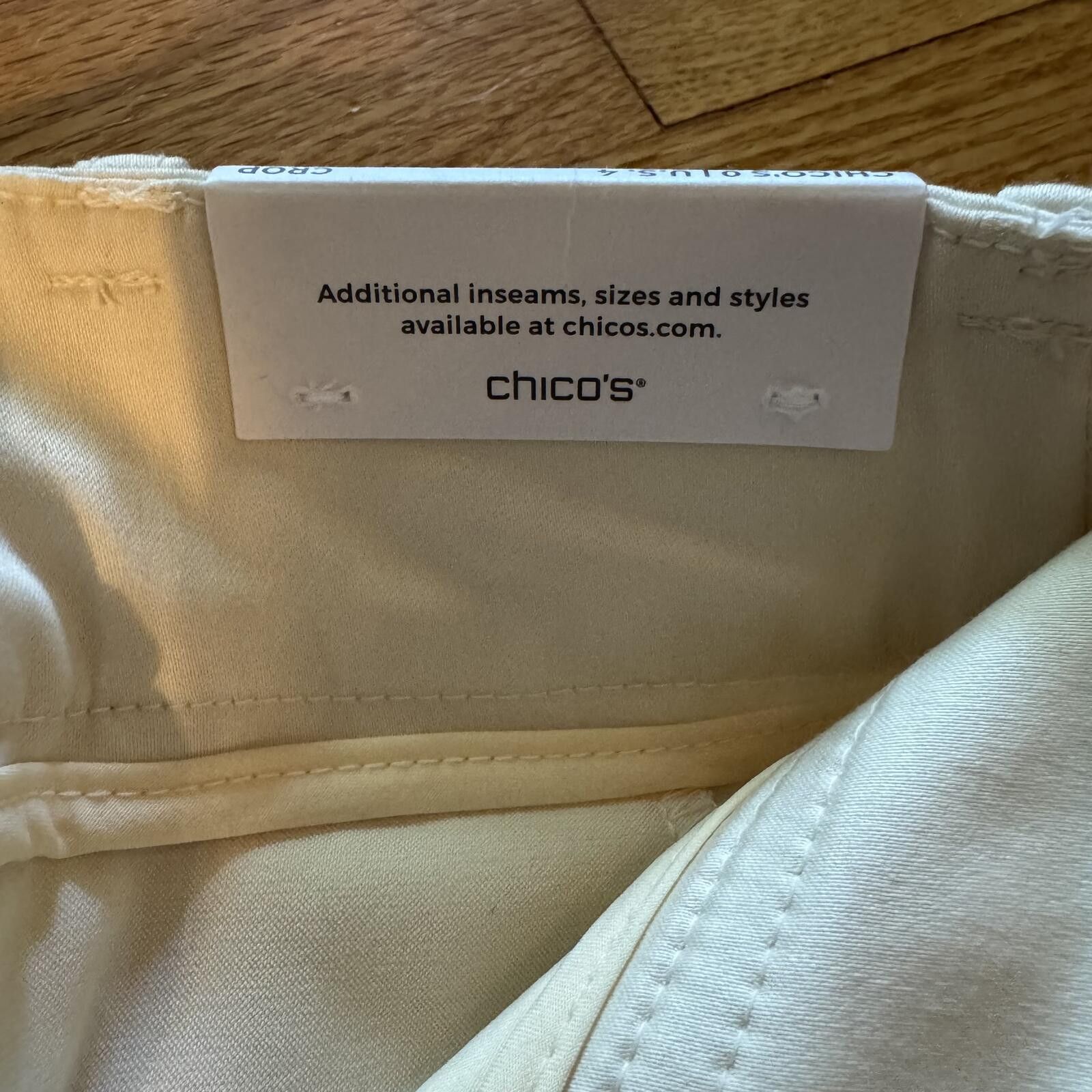 Chicos NWT Chico's Women's High Rise Wide Leg Pants Size 4 Cream Size 25" / US 0 / IT 36 - 4 Thumbnail