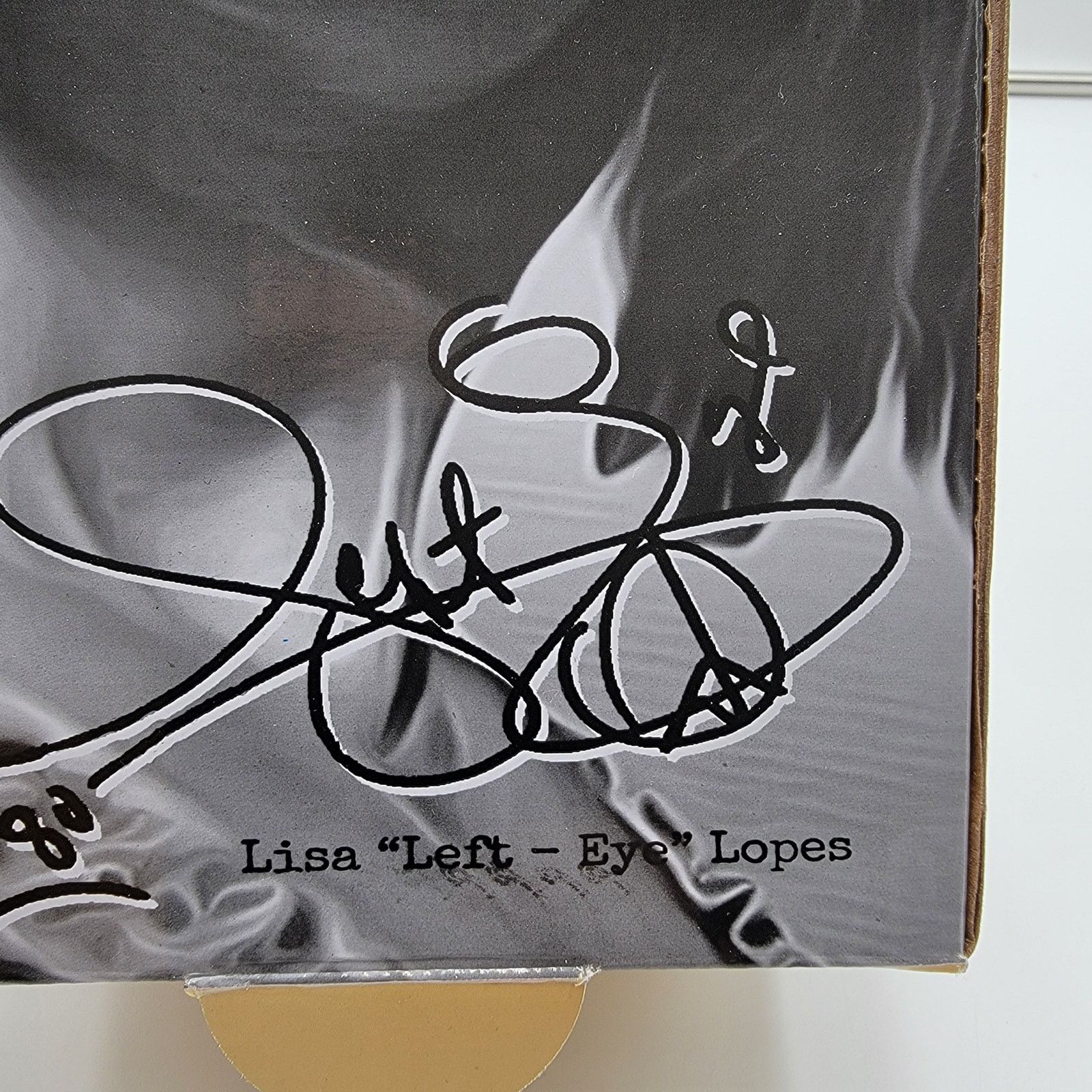 Cross Colours Lisa "Left Eye" Lopes Legacy Slides Cross Colours Sz 5 Women Size US 5 / IT 35 - 9 Thumbnail