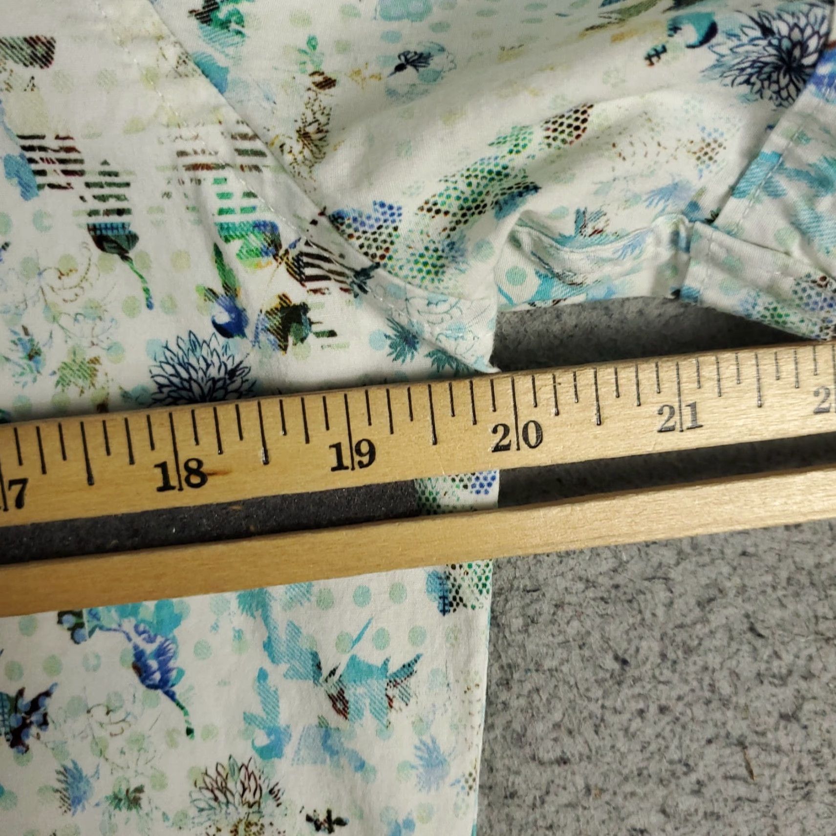 Robert Graham VINTAGE Robert Graham Shirt Mens Medium Blue White Floral Button-Up Short Sleeve Size US M / EU 48-50 / 2 - 5 Thumbnail
