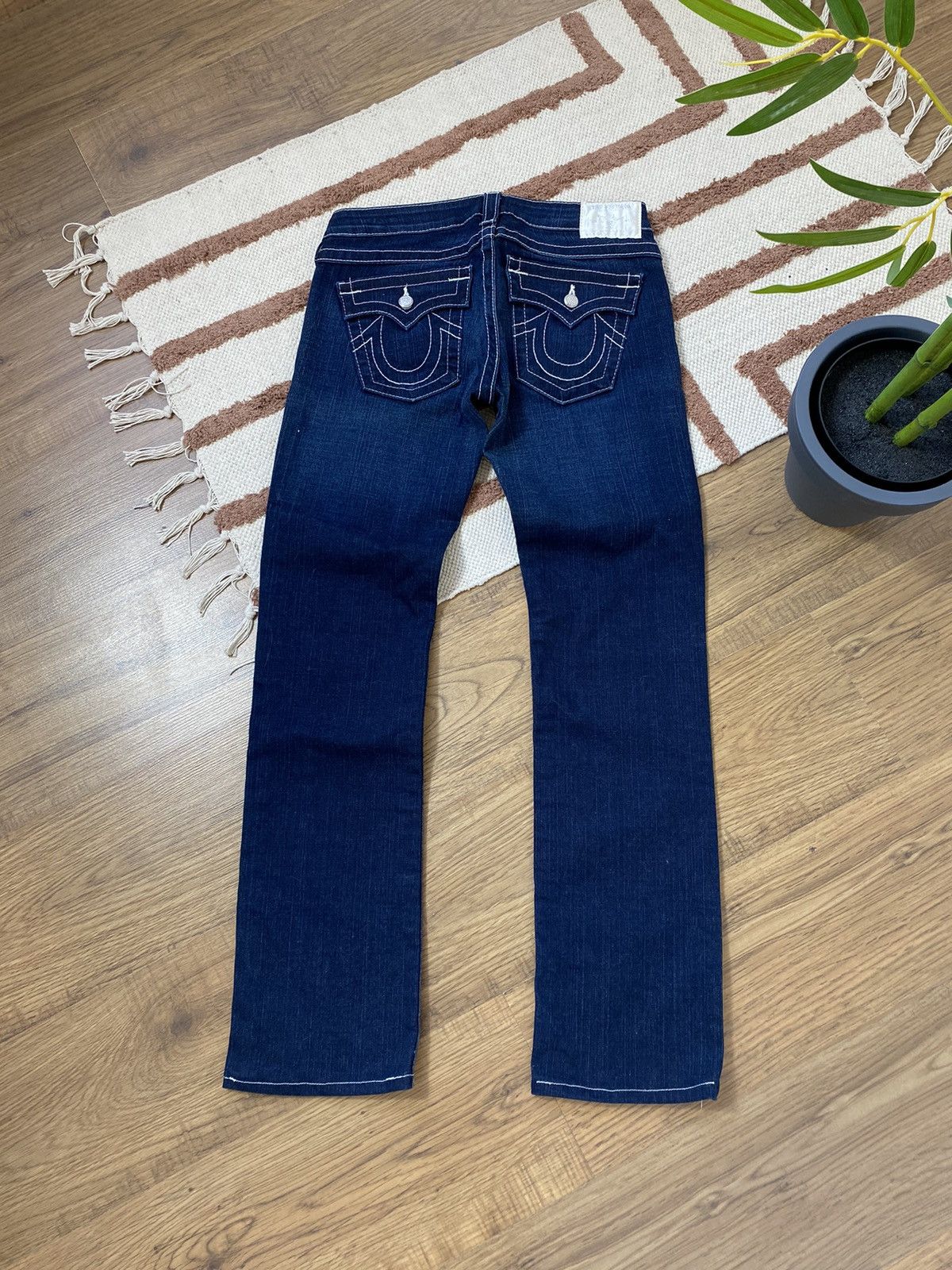 True Religion TRUE RELIGION DENIM CONTRAST STITCH PANTS Size 29" - 1 Thumbnail
