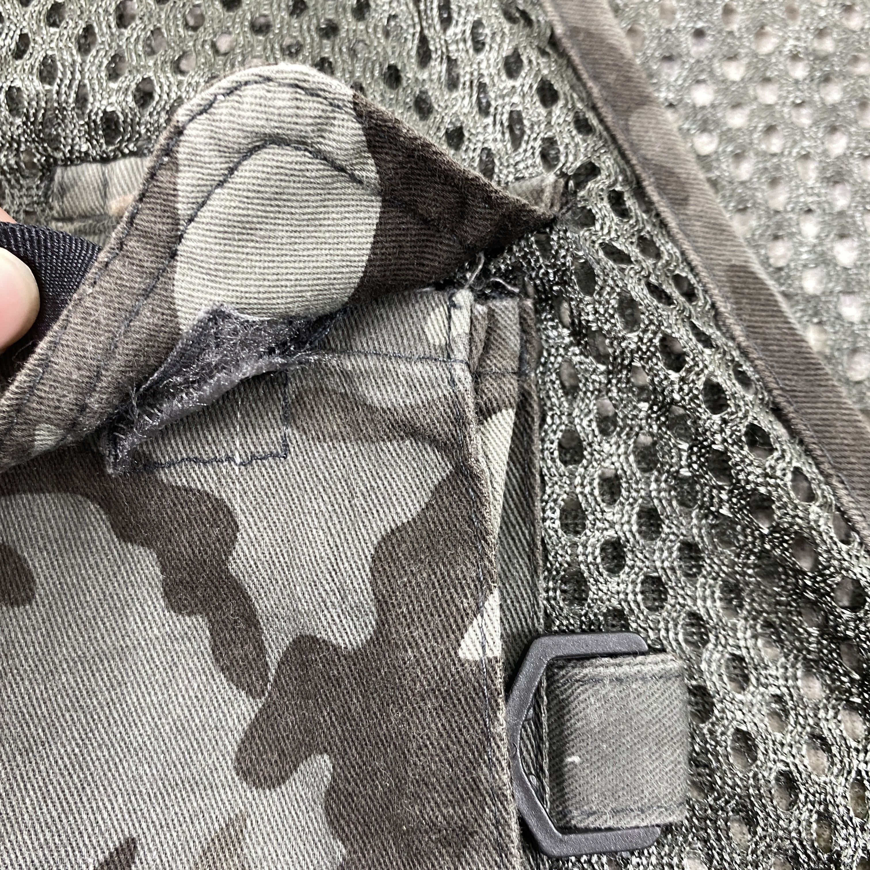 Japanese Brand Vintage Japanese Brand Nepuca Oudoor Camo Vest- J277 Size US XS / EU 42 / 0 - 10 Thumbnail