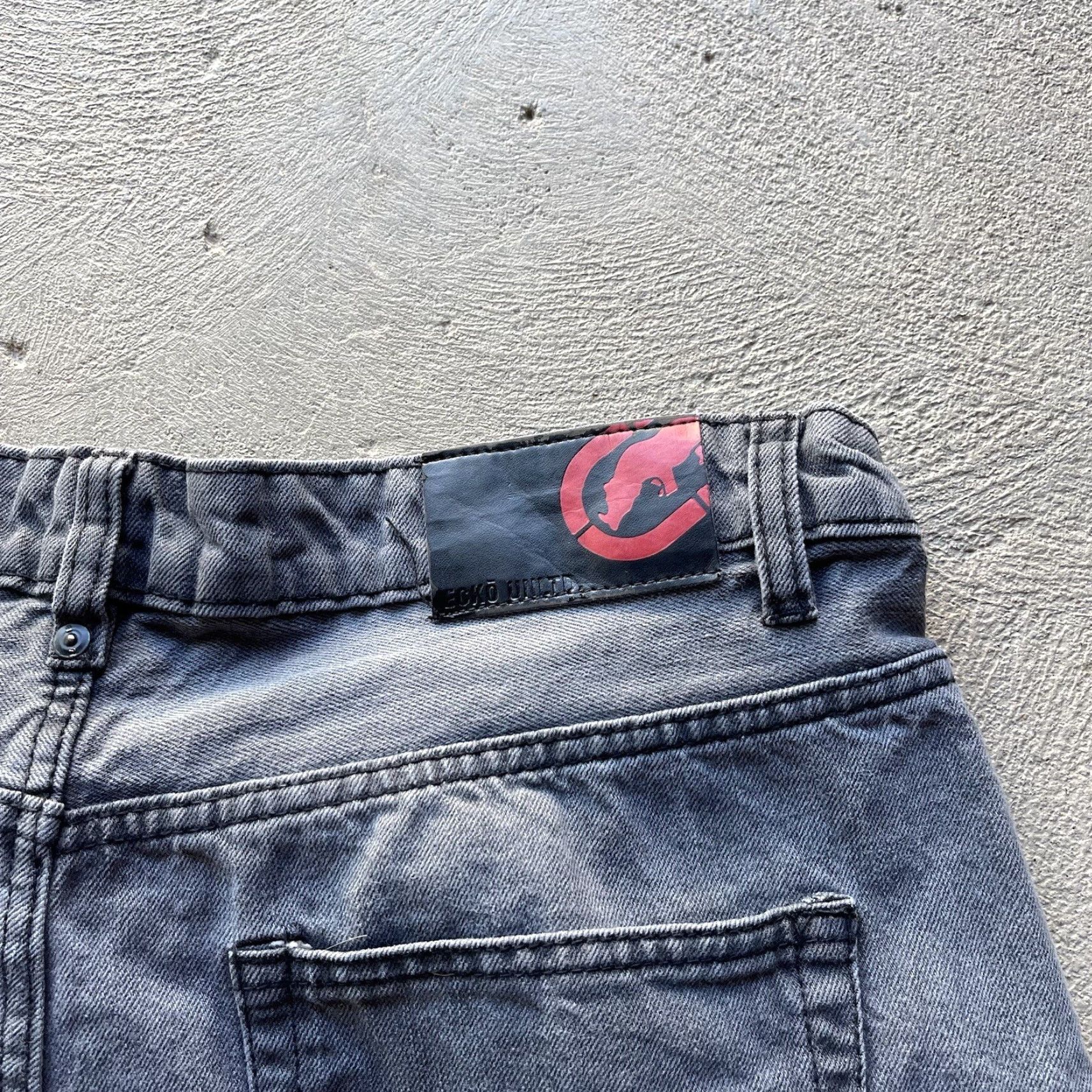 Ecko Unltd. VINTAGE Ecko Unltd Baggy Shorts Bermuda Mens 36 Gray Denim Cotton 90s Grunge Hip Hop Relaxed Inseam 12" Embroidered Pockets Mens Size US 36 / EU 52 - 4 Thumbnail