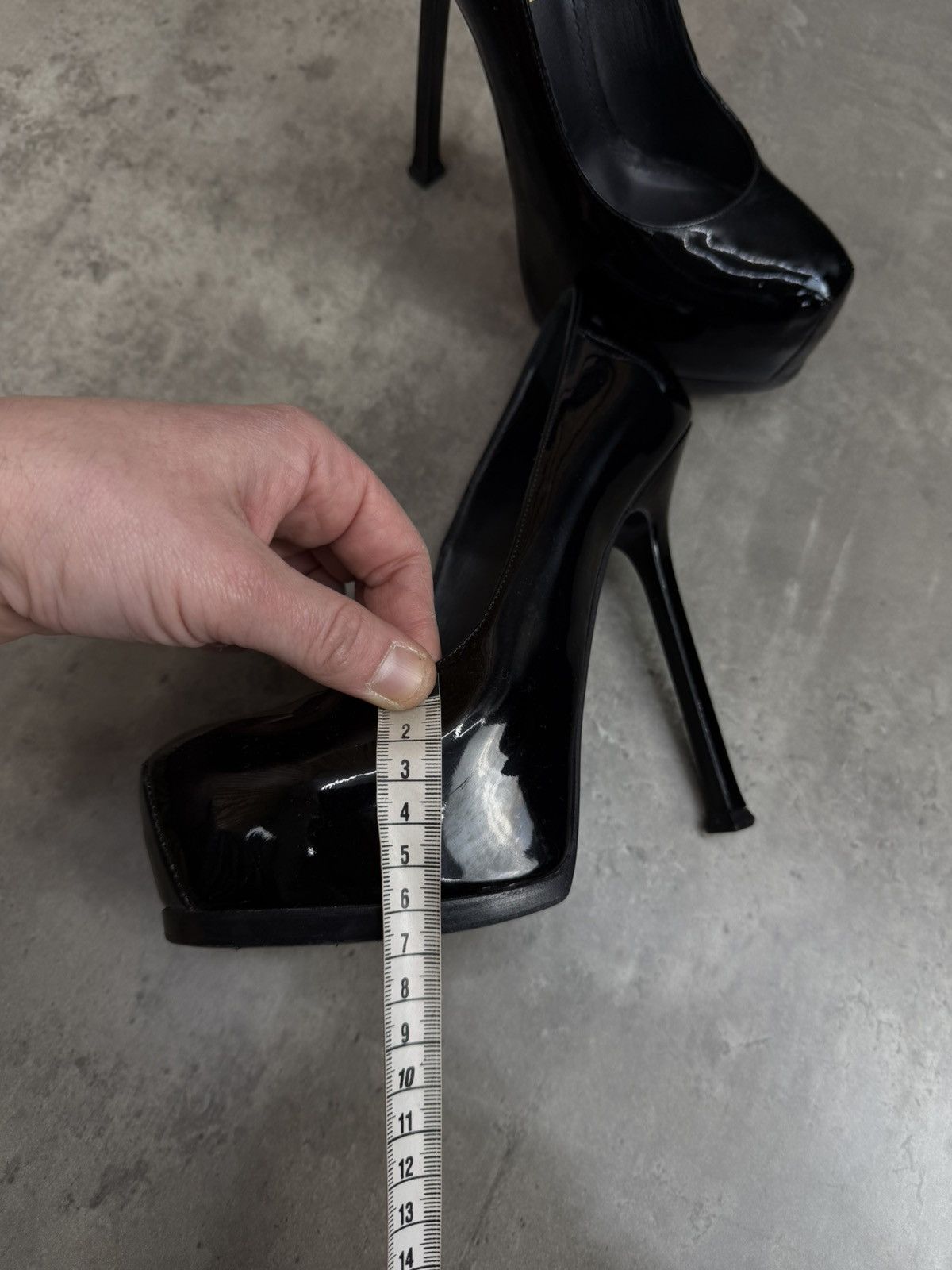 Yves Saint Laurent Yves Saint Laurent Black Patent Platform Heels Size 36 Size US 6 / IT 36 - 15 Thumbnail
