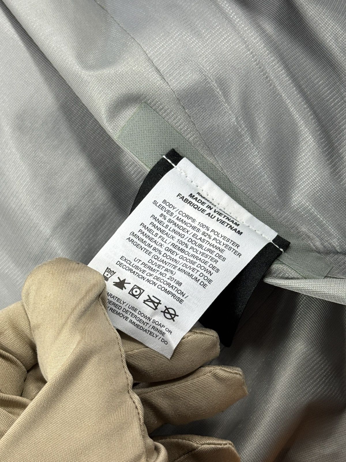 NOCTA × Nike TUNGATEN ALIEN GORE TEX OVERSIZED JACKET (RARE COLOUR-WAY) Size US M / EU 48-50 / 2 - 12 Thumbnail