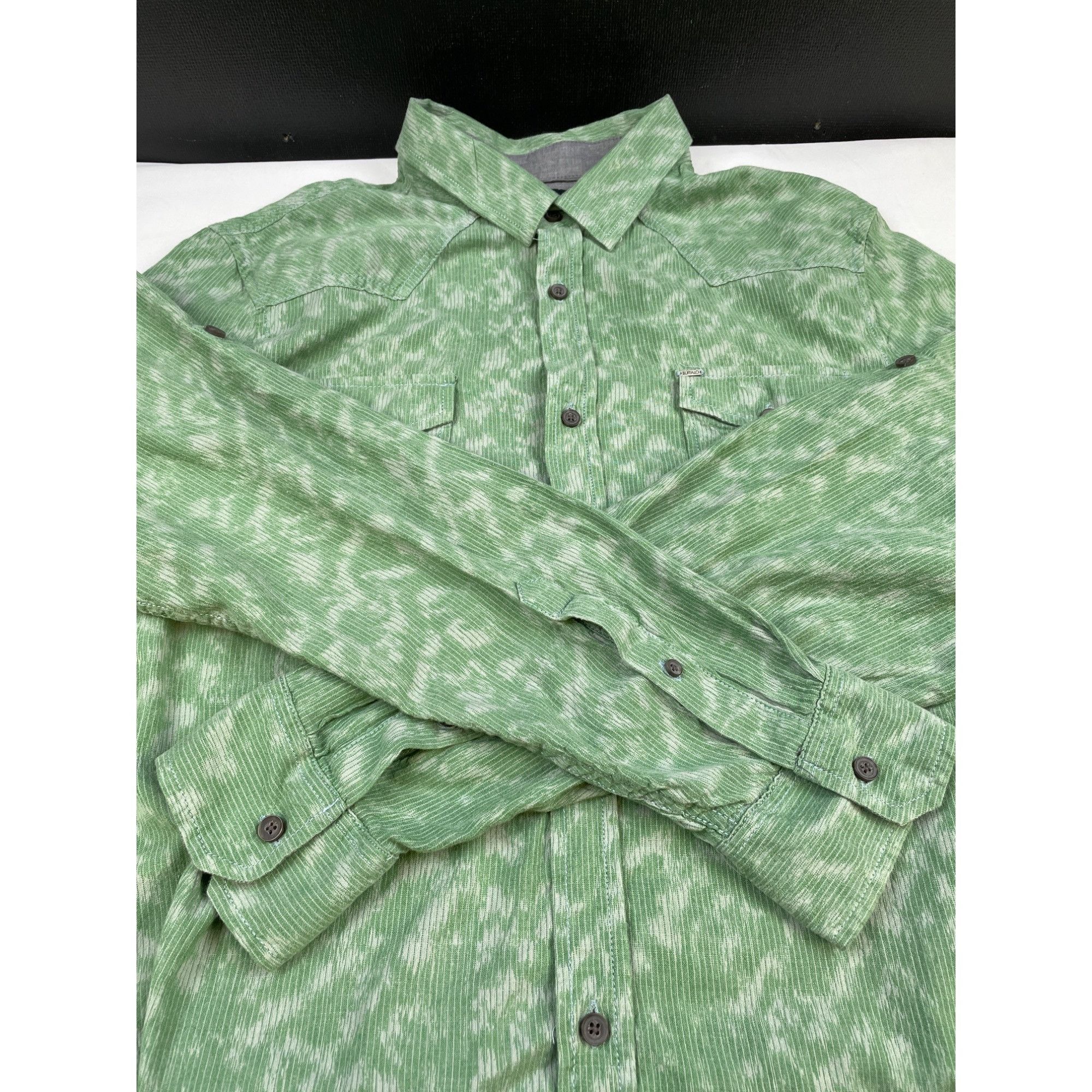 Buffalo David Bitton Buffalo David Bitton Men's Green Button up Long Sleeve Shirt Size US XL / EU 56 / 4 - 7 Thumbnail