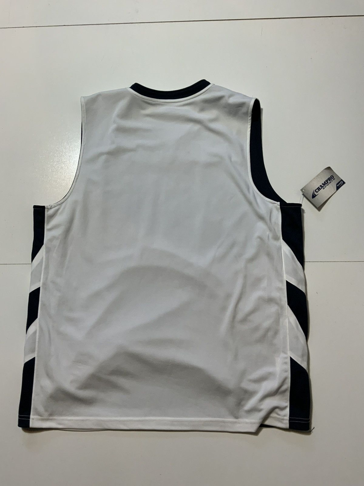 Other Survivors Remorse Cam Calloway Lebron James Jersey Size US XL / EU 56 / 4 - 4 Thumbnail