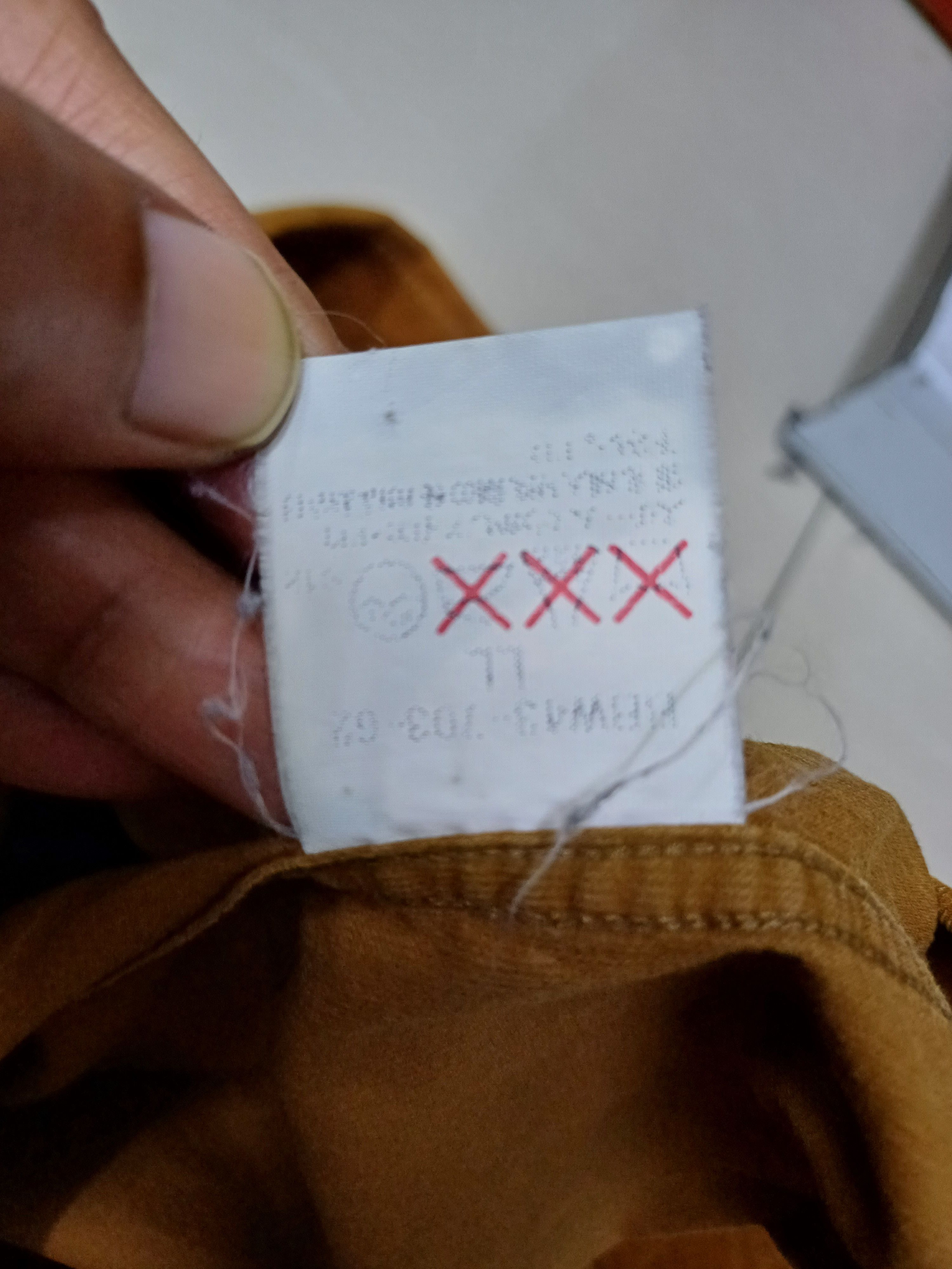 Burberry burberry london Size US M / EU 48-50 / 2 - 5 Thumbnail