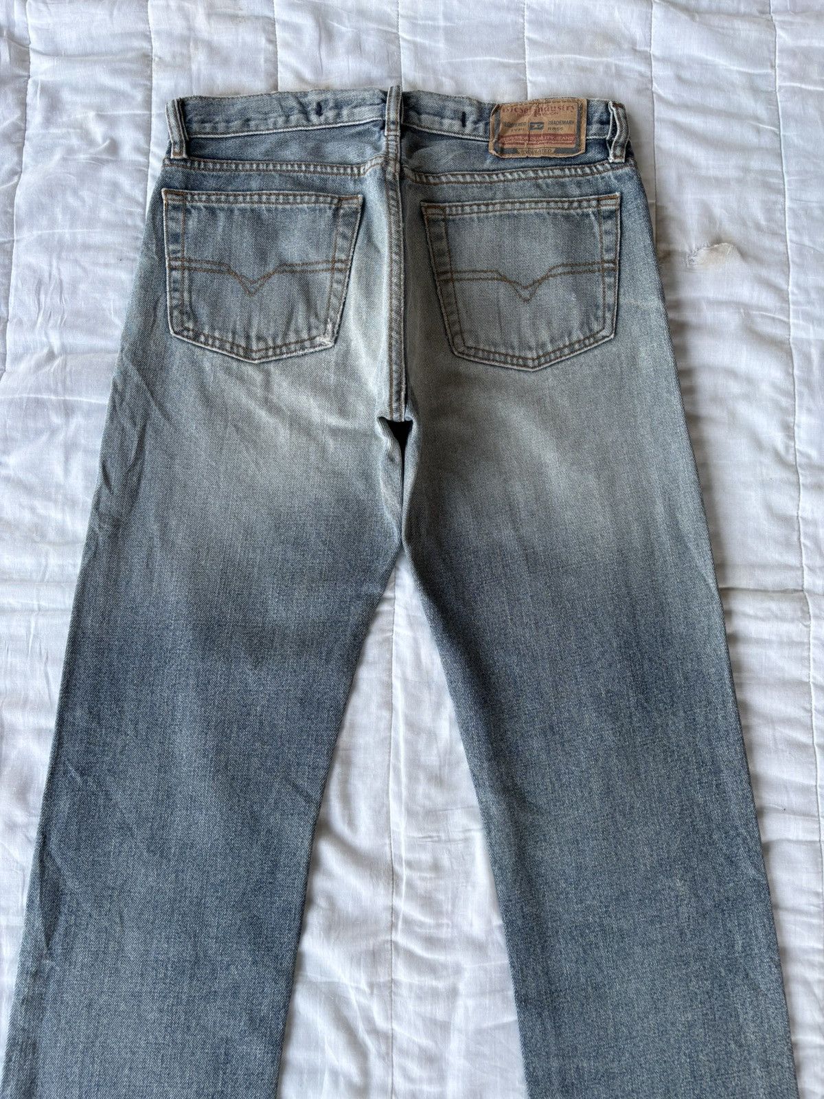 Diesel DIESEL INDUSTRY VINTAGE WASH REGULAR STRAIGHT JEANS Size 28" / US 6 / IT 42 - 6 Thumbnail