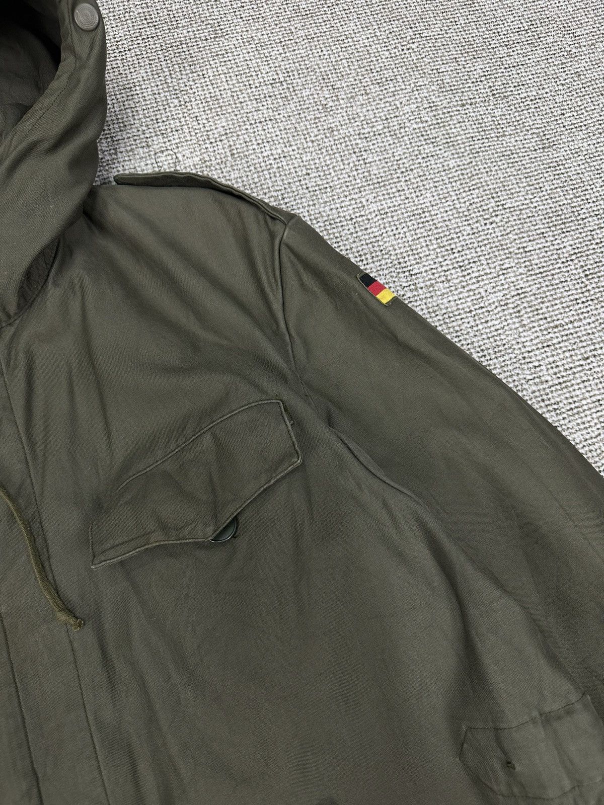 Vintage Rare Vintage Germany Military Army Jacket Z268 Size US L / EU 52-54 / 3 - 3 Thumbnail