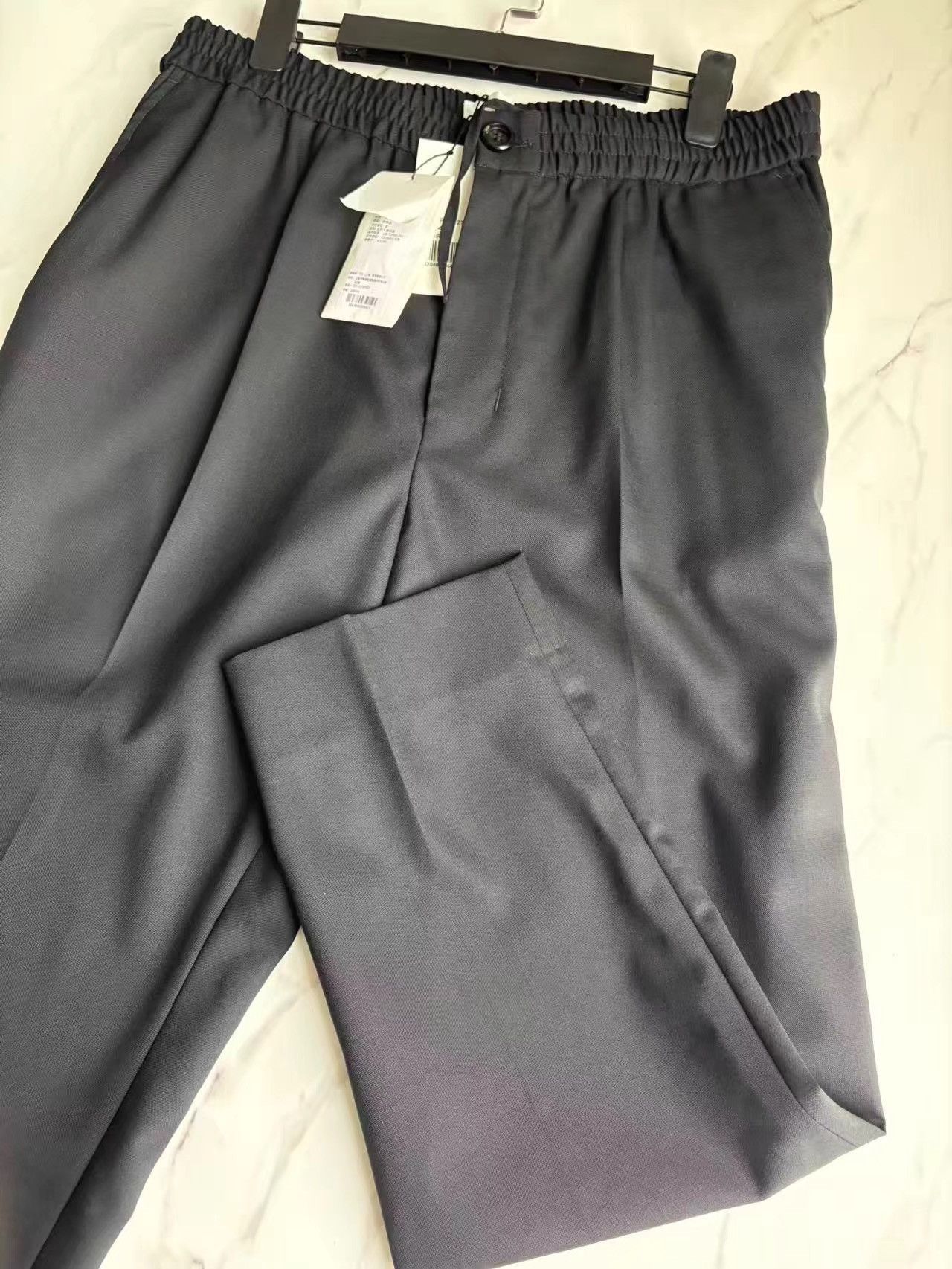 AMI AMI Men's Thin Wool Cropped Casual Pants K33 Size US 42 / EU 58 - 3 Thumbnail