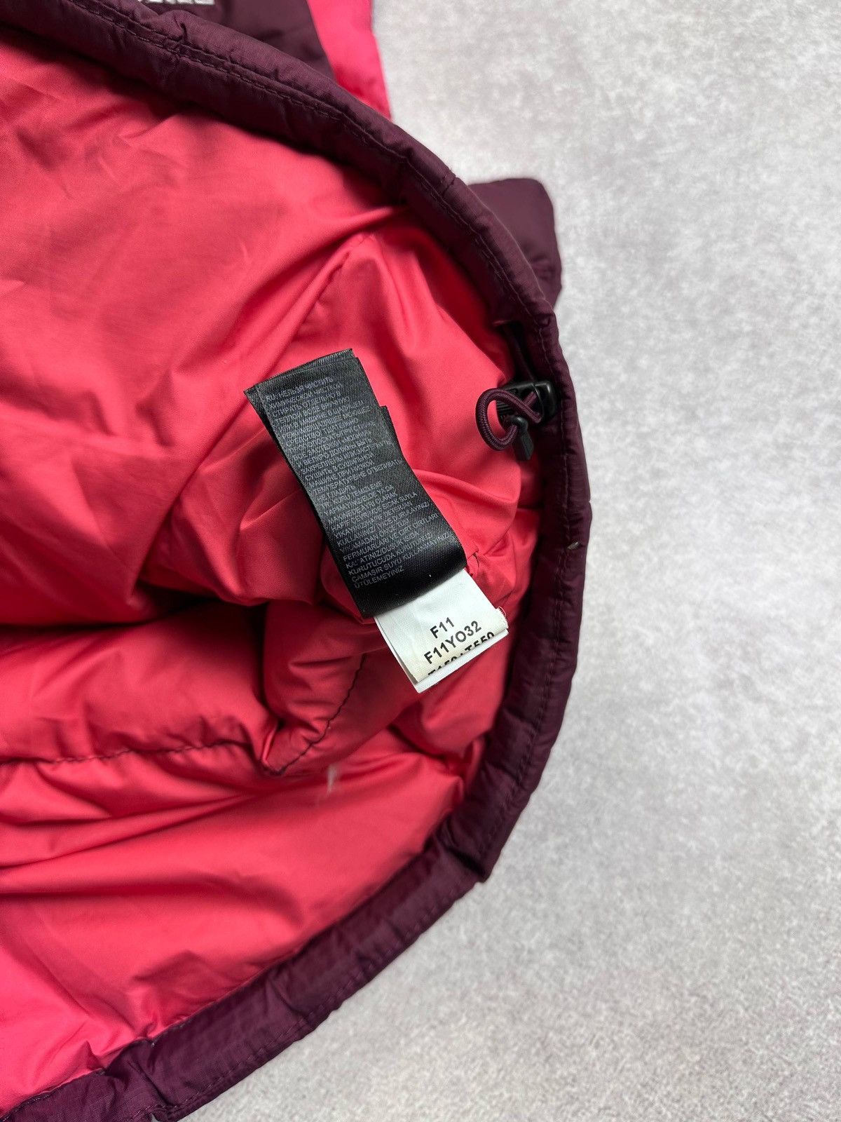 The North Face Vintage The North Face 700 Nutpse Puffer Woman's Vest XS Size US XS / EU 42 / 0 - 8 Thumbnail