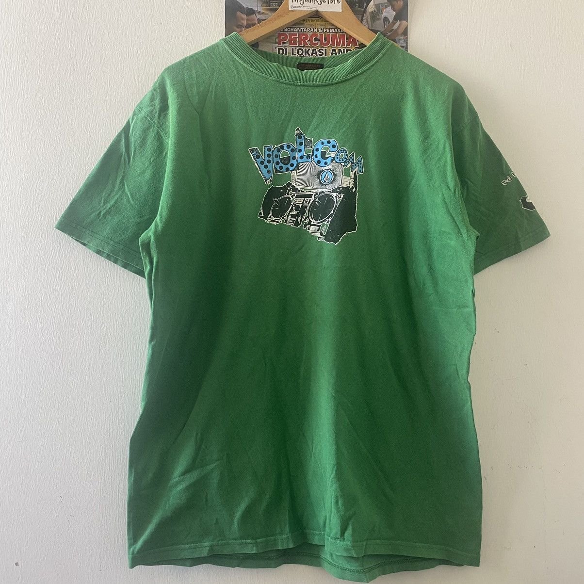 Volcom Volcom x Y2K x skategang x surf boad Size US L / EU 52-54 / 3 - 1 Thumbnail