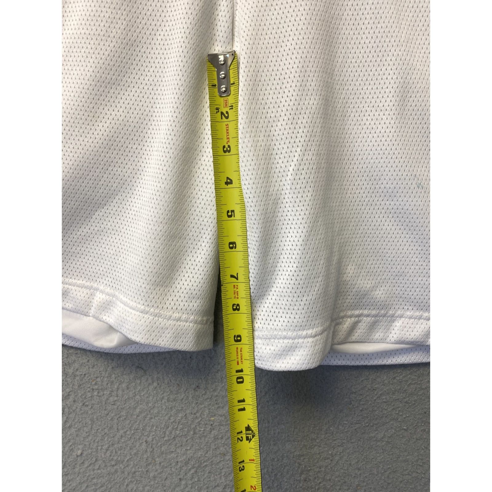 Nike Nike Mens Shorts XXL White Athletic Swoosh Logo Gym Workout 98-22 Size US 39 - 6 Thumbnail