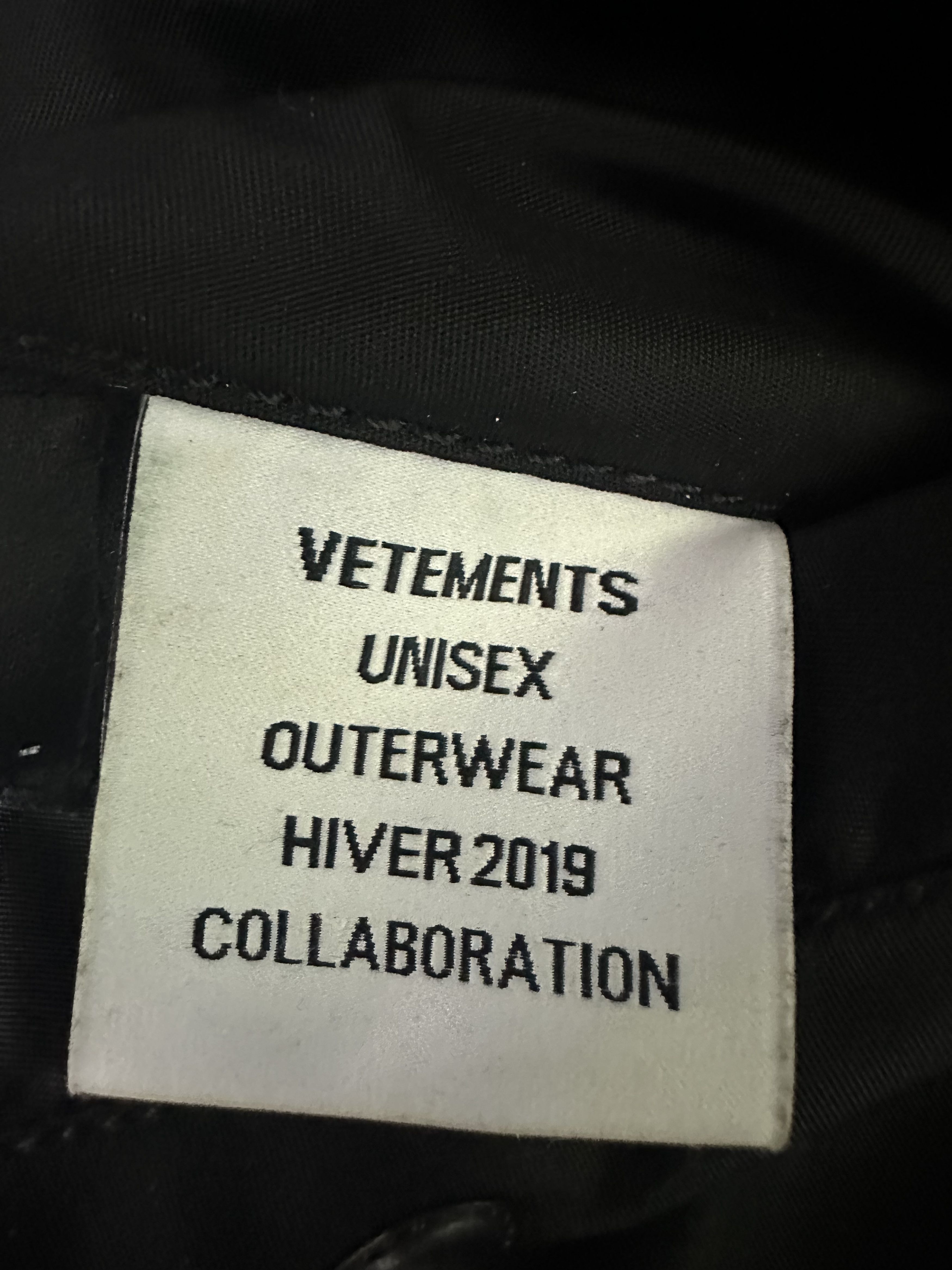 Vetements Vetements AW19 Racing Bomber Size US L / EU 52-54 / 3 - 10 Thumbnail