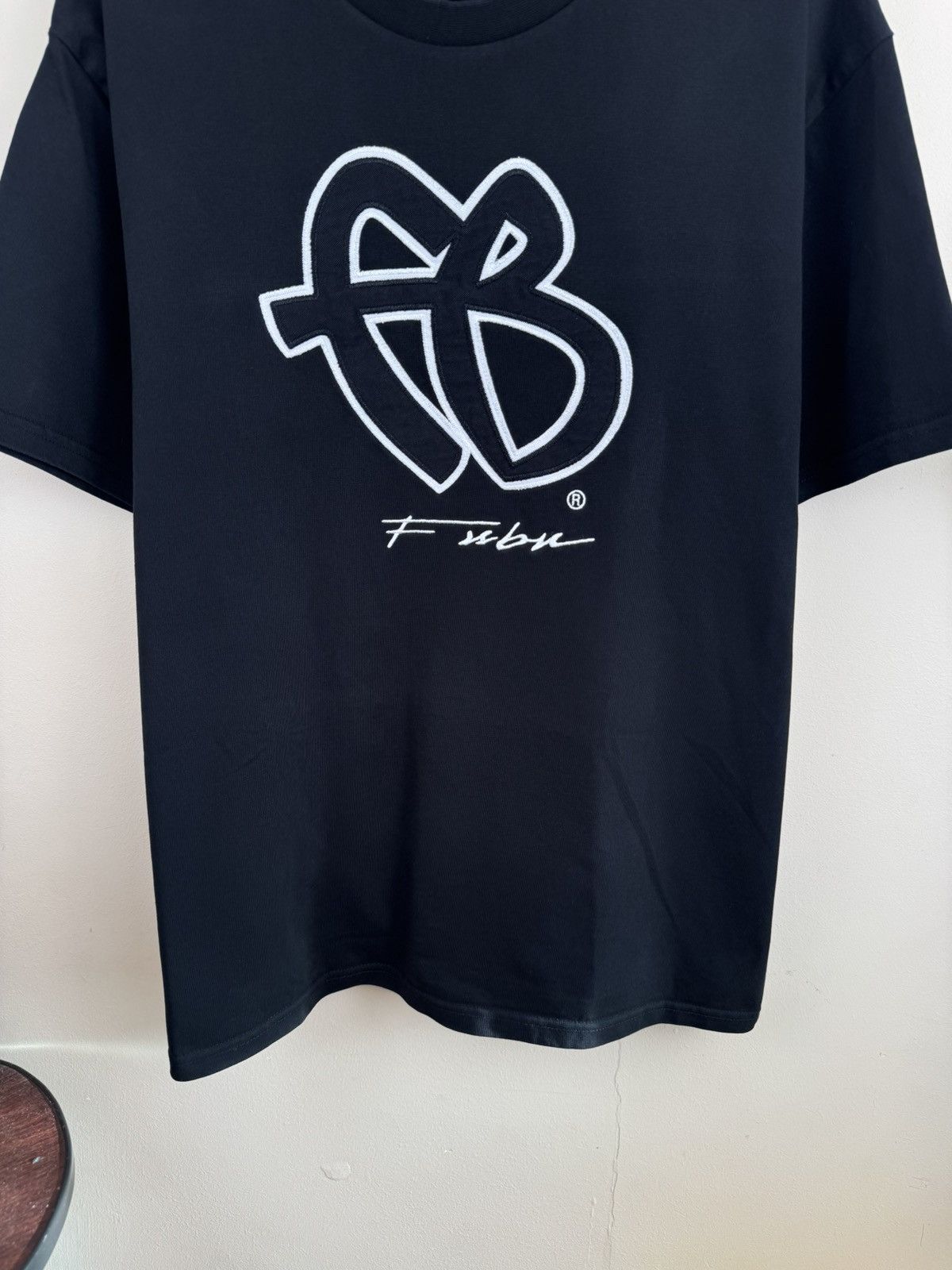 Fubu Vintage Fubu T-Shirt Big Logo Rap USA Hop Hop Y2K L Size US L / EU 52-54 / 3 - 10 Thumbnail