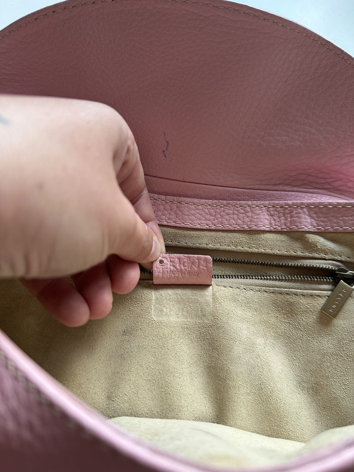 Celine Vintage Celine Y2K Bubblegum Pink Leather Buckle Shoulder Size ONE SIZE - 10 Thumbnail