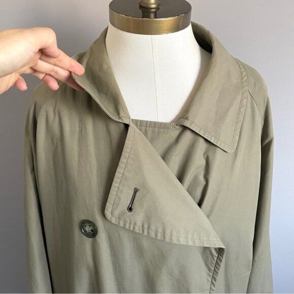 Burberry Vintage Burberry Khaki Light Trench Coat - 38R / L-XL Size US L / EU 52-54 / 3 - 4 Thumbnail