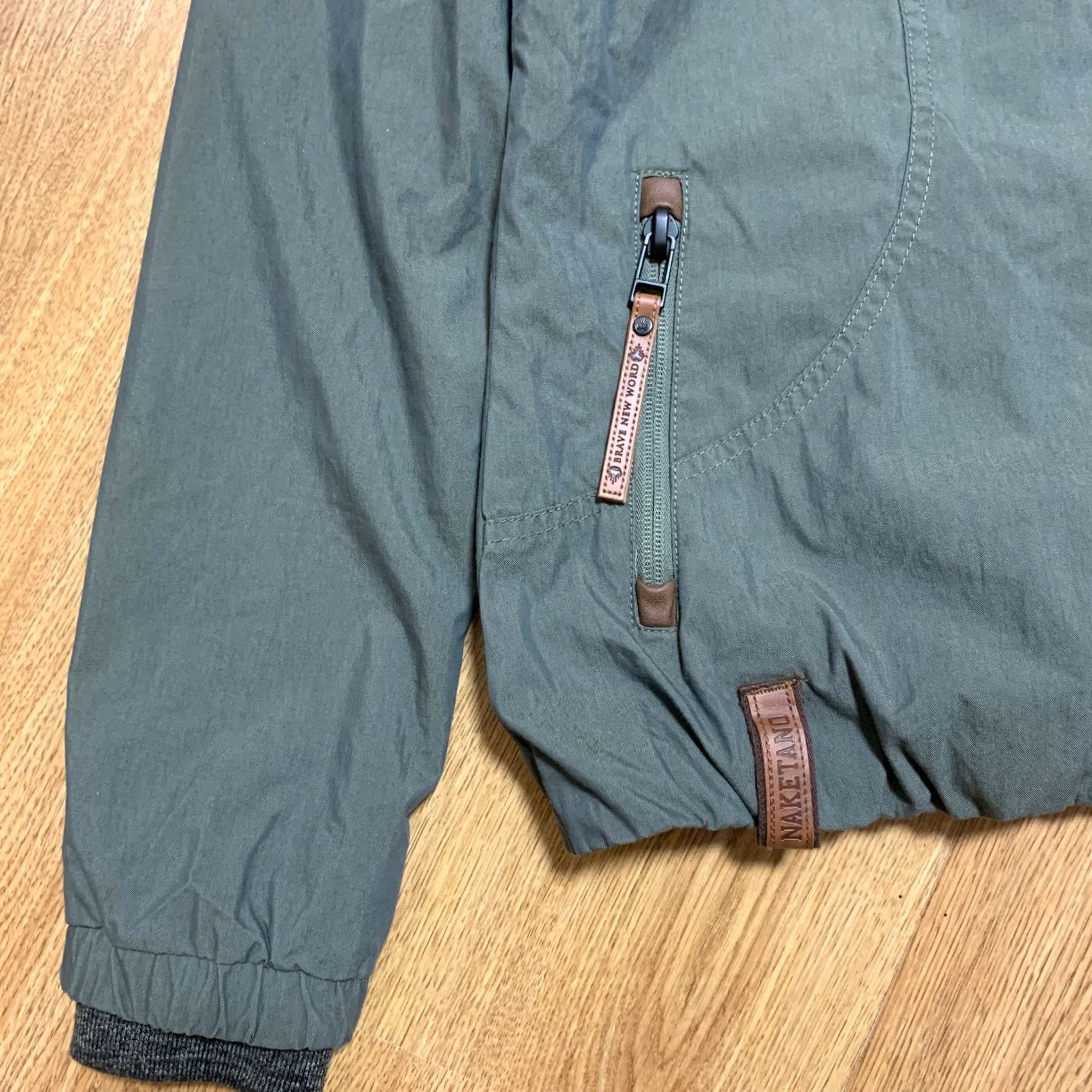 Vintage Naketano Womens Jacket M Khaki Windbreaker Logo All Seasons Zip Casual Jacket Womens M Khaki Size M / US 6-8 / IT 42-44 - 4 Thumbnail