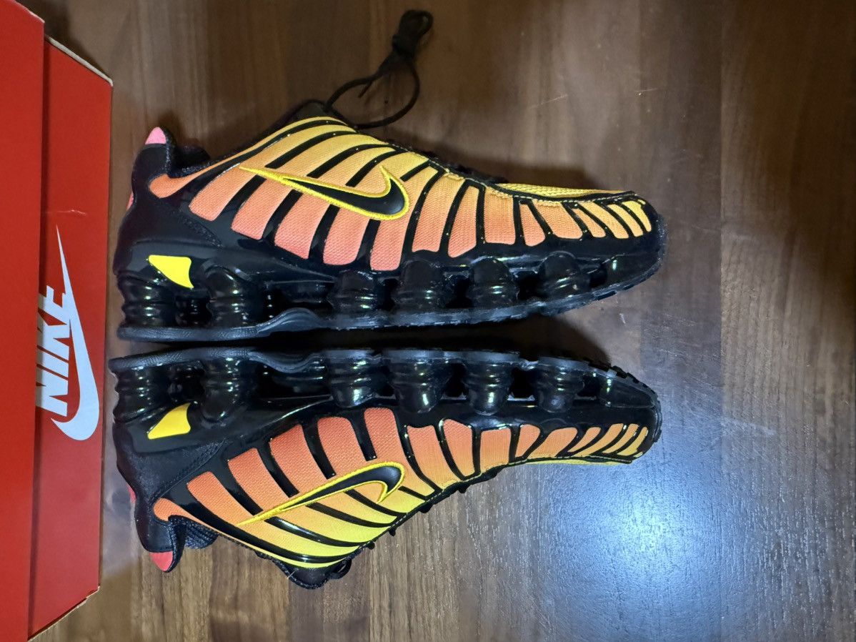Nike Nike Shox TL ‘SUNRISE GRADIENT' Men’s Size 11 Sneakers Shoes Size US 11 / EU 44 - 7 Thumbnail