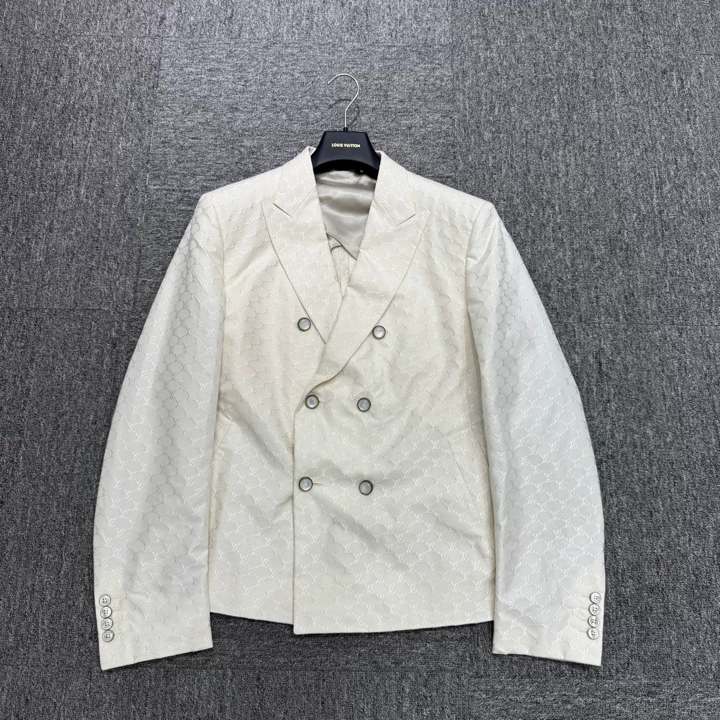 Louis Vuitton Louis Vuitton Monogram Blazer Suit Jacket Size US M / EU 48-50 / 2 - 1 Thumbnail