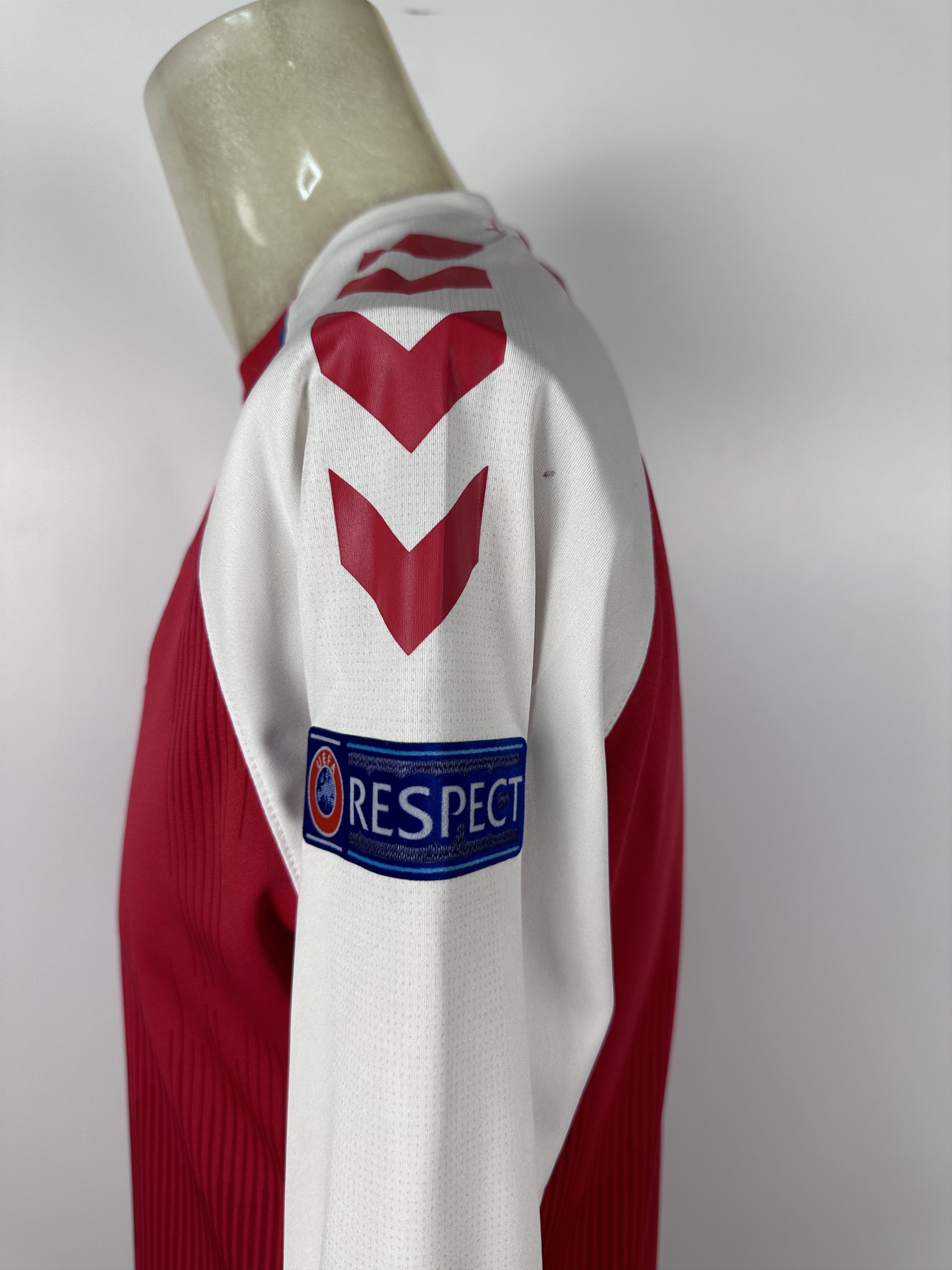Hummel DENMARK 2021 LONG SLEEVE FOOTBALL SHIRT SOCCER JERSEY HUMMEL Size US M / EU 48-50 / 2 - 9 Thumbnail