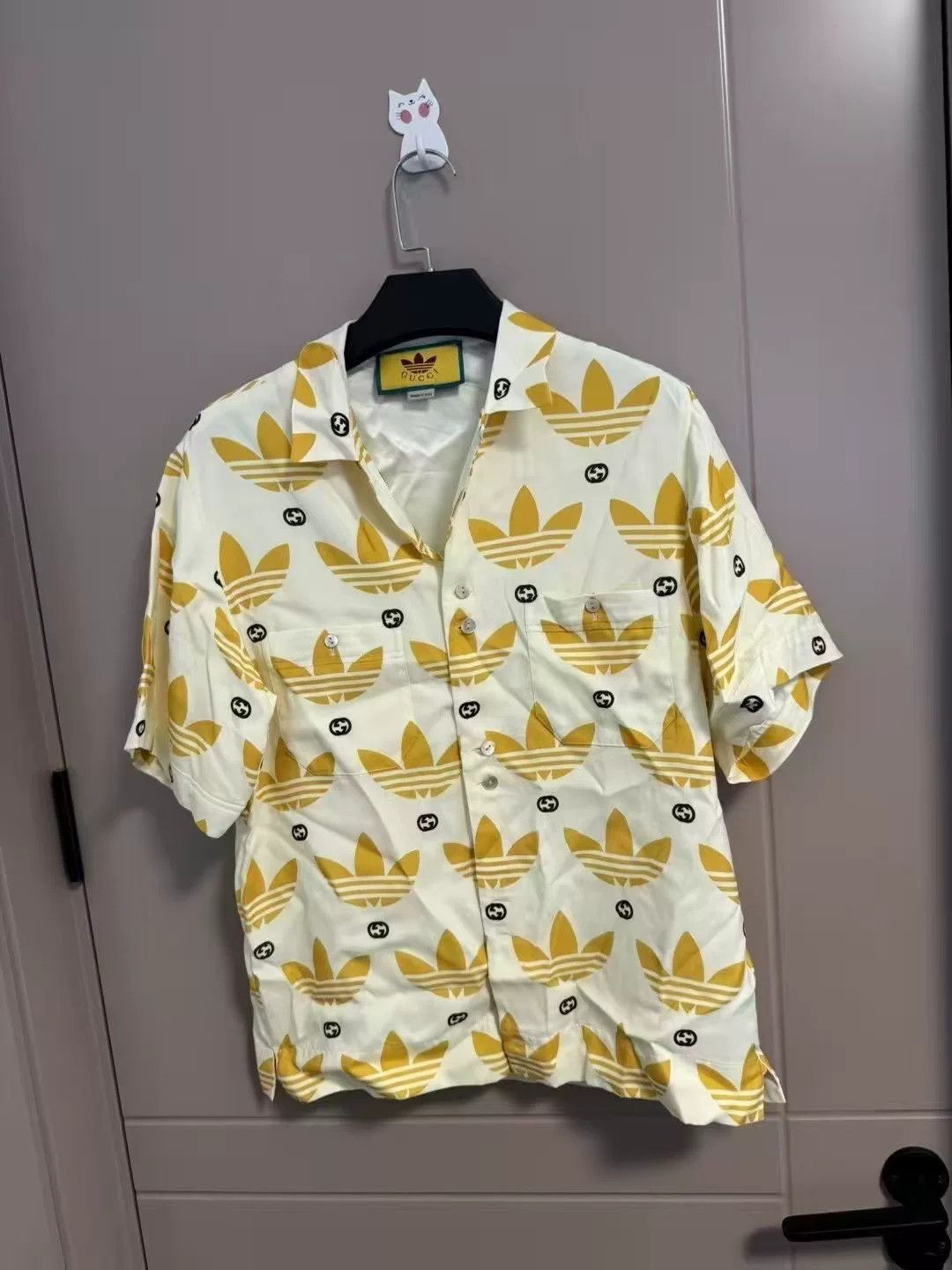 Gucci Gucci x adidas Yellow Logo Short-Sleeve Shirt Size US S / EU 44-46 / 1 - 1 Thumbnail
