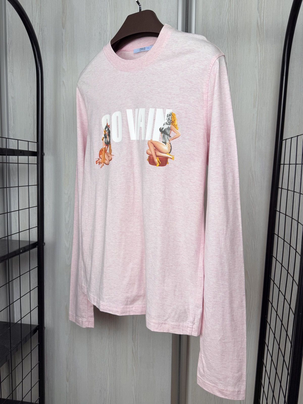 Valentino Red Valentino ‘So Vain’ graphic print pink long sleeve tee Size US L / EU 52-54 / 3 - 5 Thumbnail