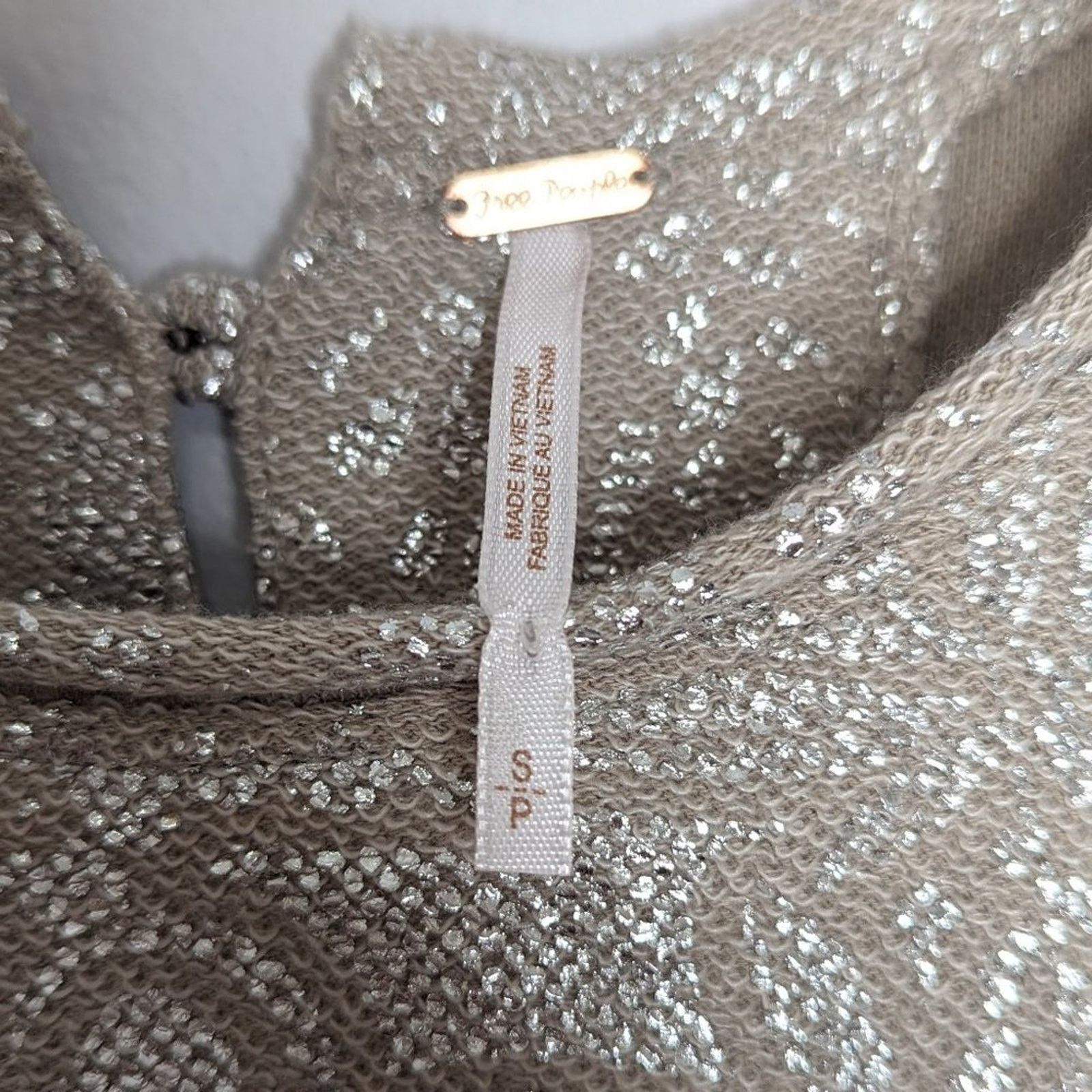 Free People Free People Silver Metallic Sleeveless Cropped Tank Top S Size S / US 4 / IT 40 - 3 Thumbnail