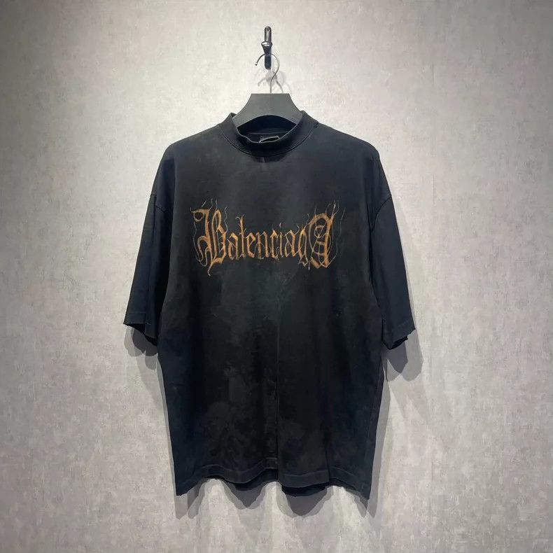 Balenciaga Balenciaga Sanskrit Logo Print T-Shirt XS - dmc Size US XS / EU 42 / 0 - 1 Thumbnail