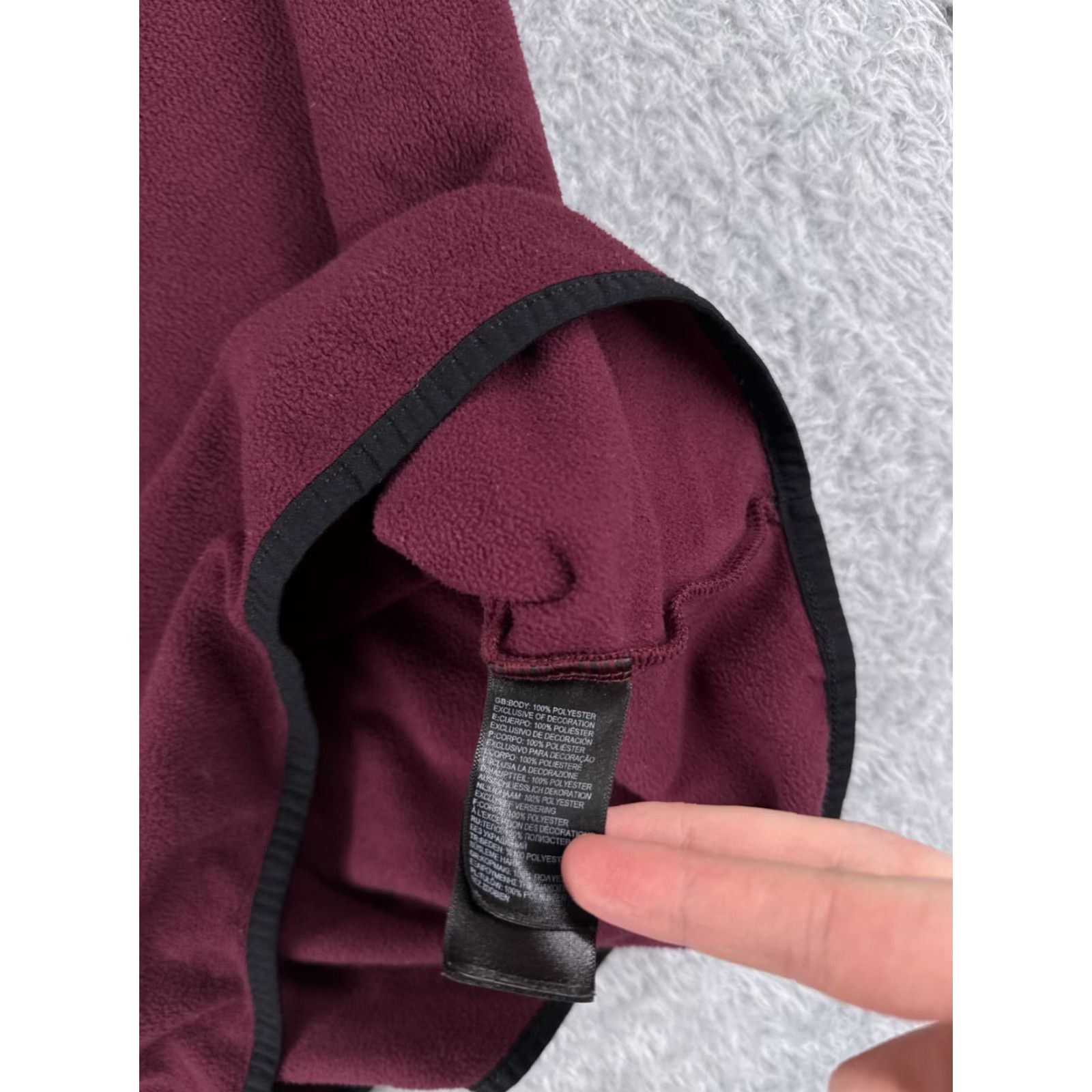 The North Face VINTAGE The North Face Sweater Womens Small Red 1/4 Zip Pullover Polyester Fleece Mock Size S / US 4 / IT 40 - 7 Thumbnail