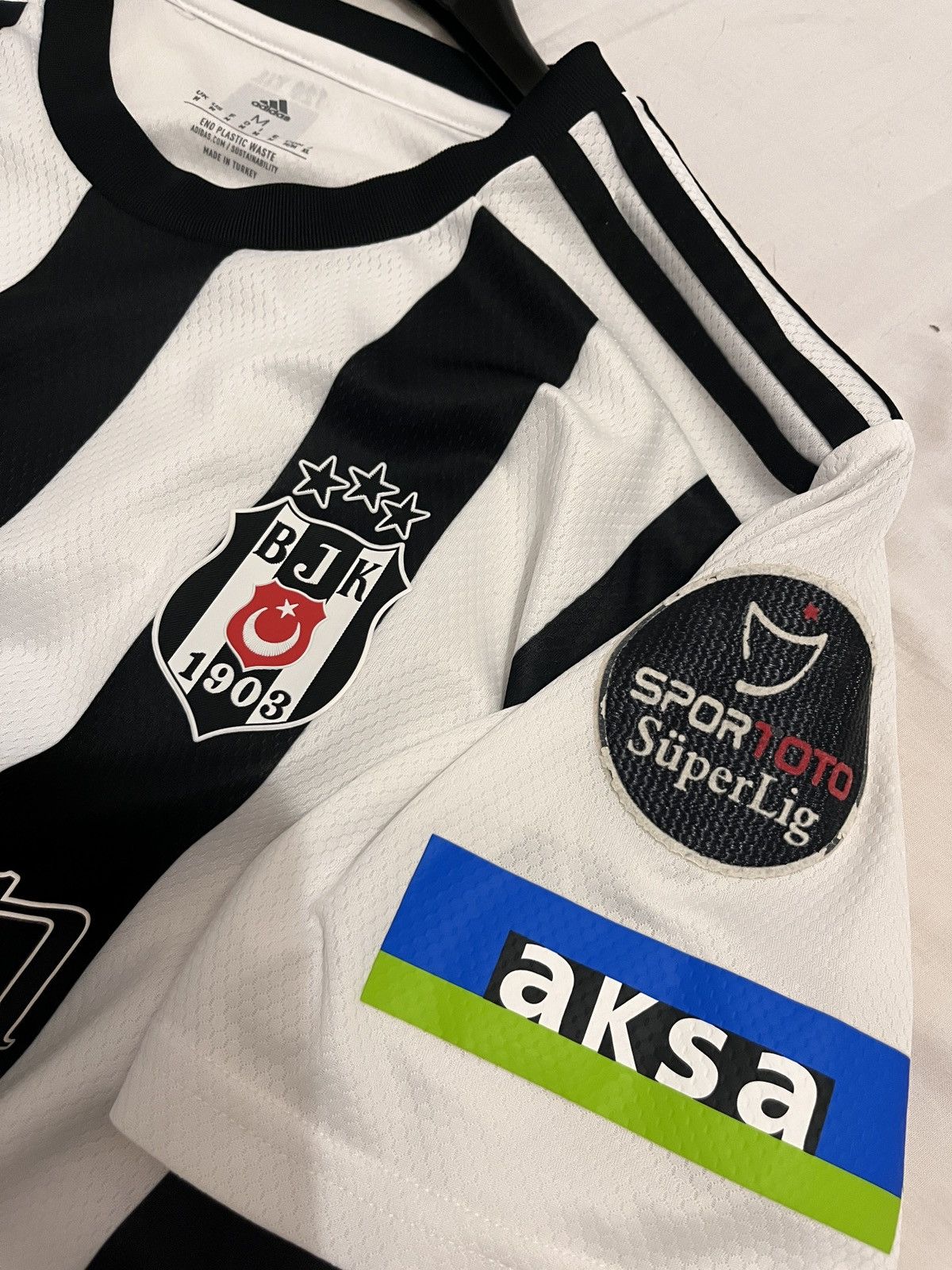 Adidas Besiktas Stambul Tosun matchworn Size US M / EU 48-50 / 2 - 3 Thumbnail
