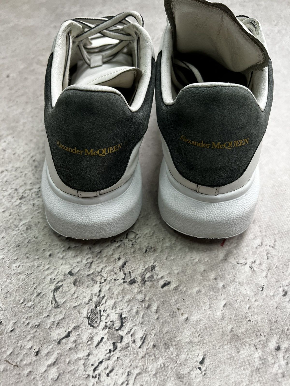 Alexander McQueen Alexander McQueen Oversized Larry Sneaker White Size US 6 / IT 36 - 7 Thumbnail
