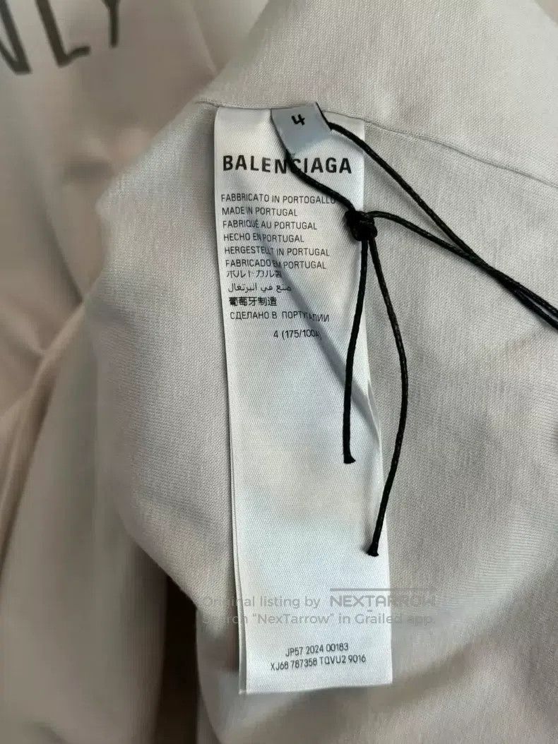 Balenciaga Balenciaga Backwards white short-sleeve Size US XL / EU 56 / 4 - 4 Thumbnail