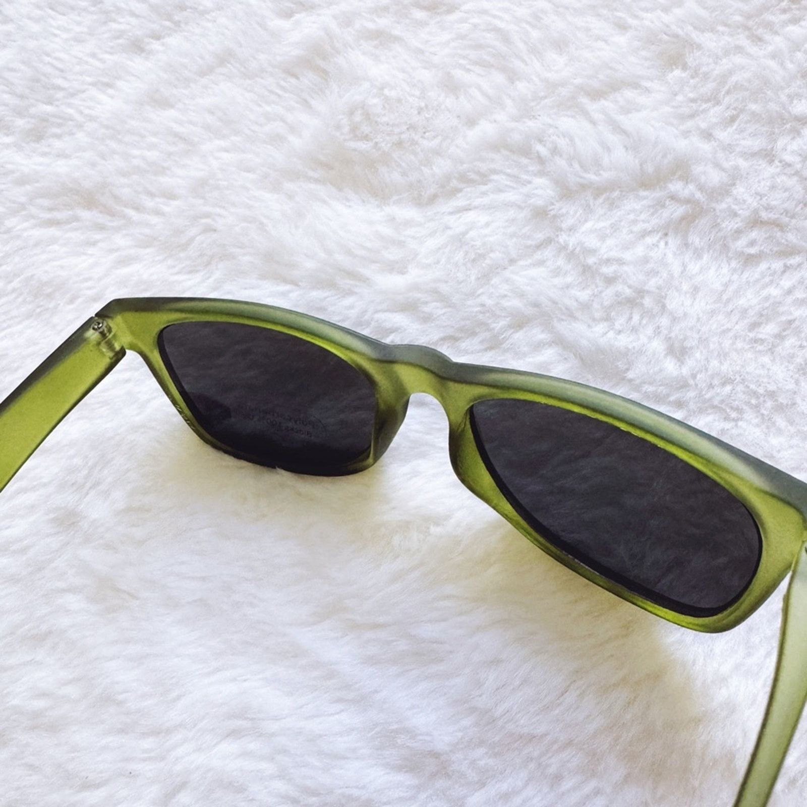Other Lola Green Polycarbonate Sunglasses Size ONE SIZE - 8 Thumbnail