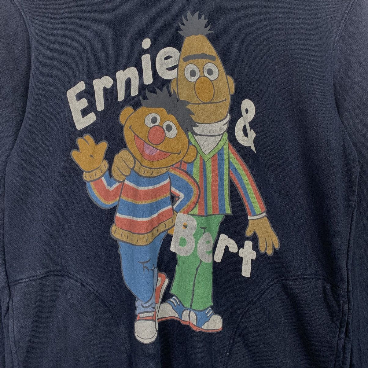 Uniqlo Uniqlo Sesame Street Ernie & Bert Pullover Hoodie Size US L / EU 52-54 / 3 - 13 Thumbnail