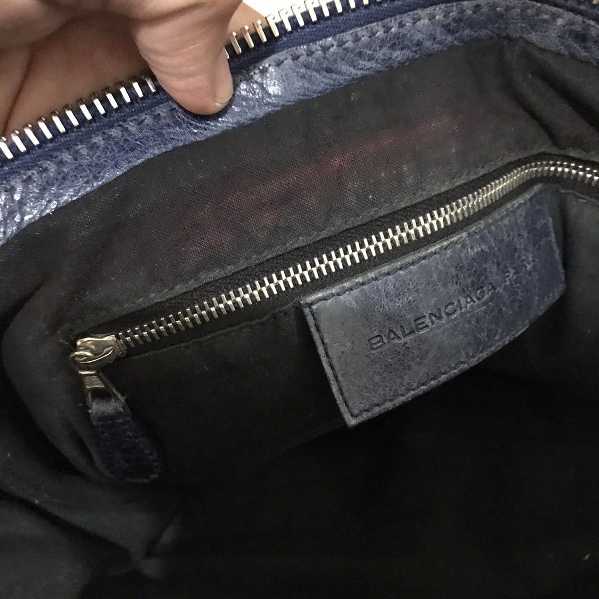 Balenciaga BALENCIAGA - CITY BAG - GIANT 21 SILVER HARDWARE (NAVY) Size ONE SIZE - 18 Thumbnail