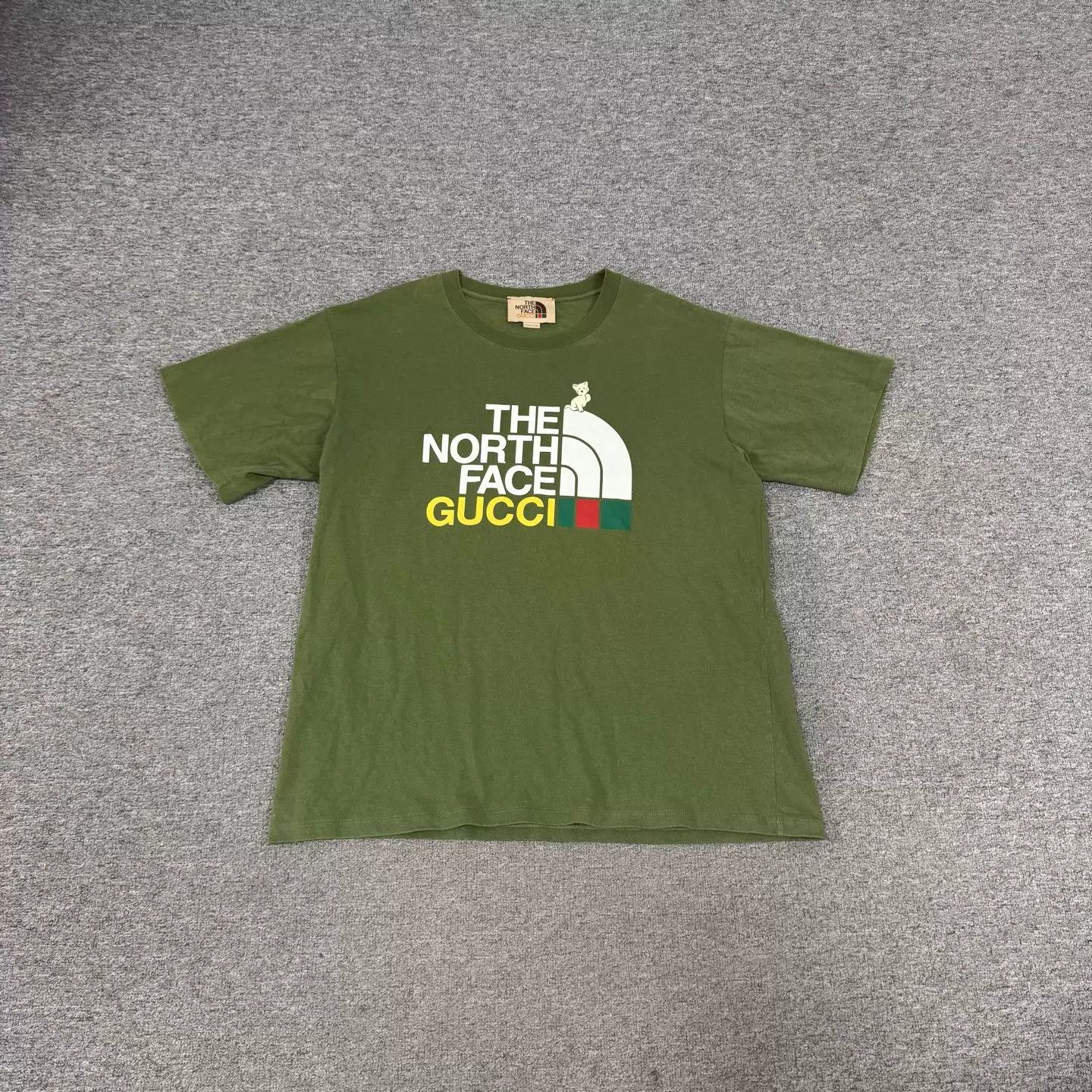 Gucci Gucci x TNF Olive Green Cat Print SS Tee L Size US L / EU 52-54 / 3 - 1 Thumbnail
