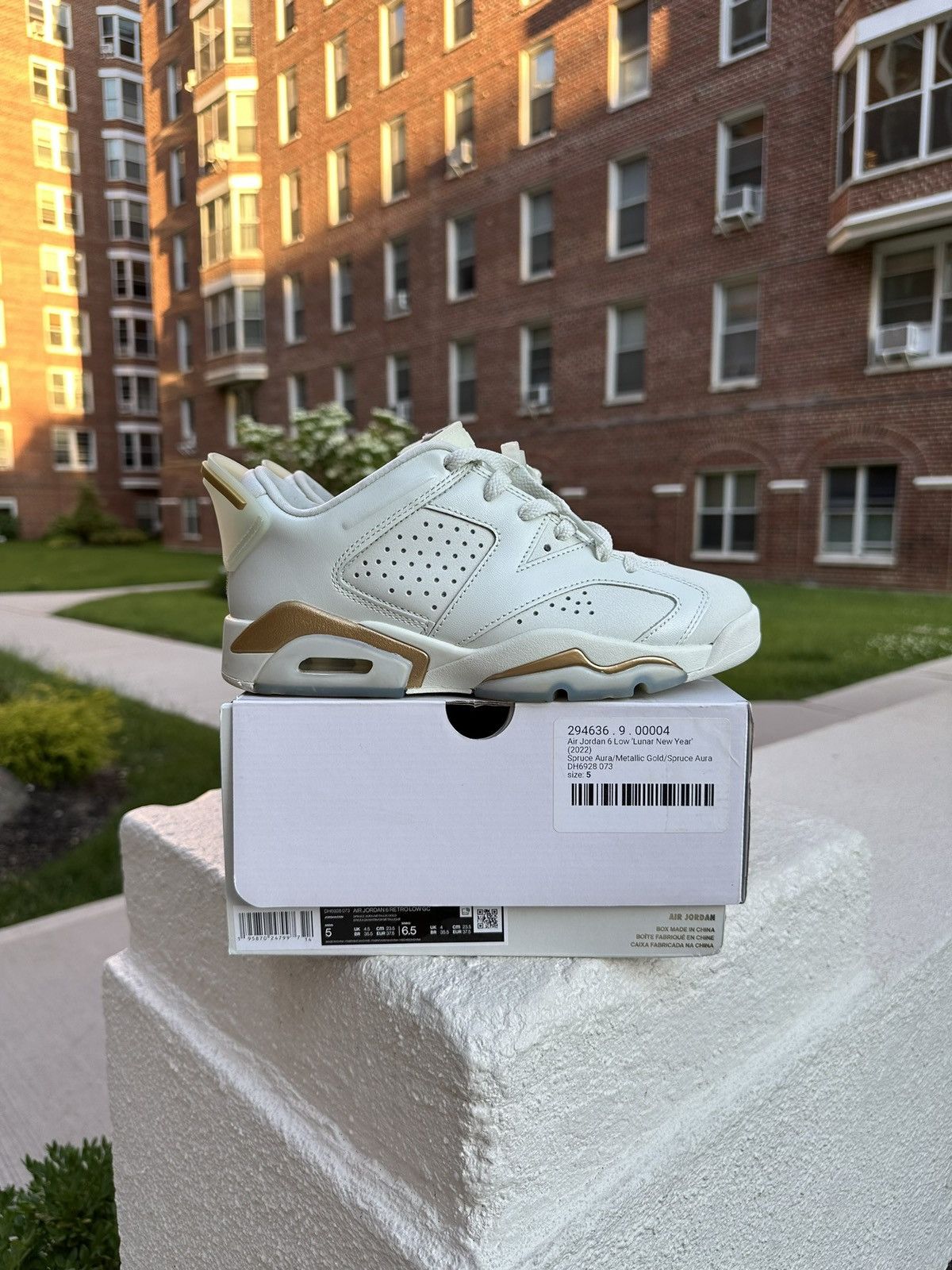 Nike air jordan 6 low lunar new year Size US 5 / EU 37 - 1 Thumbnail