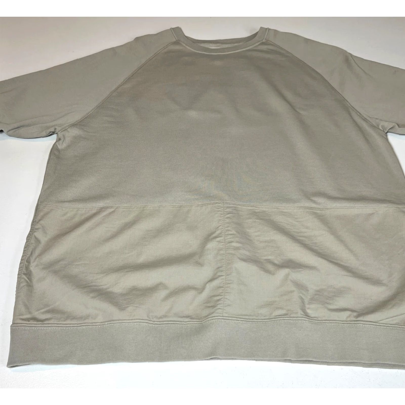 destin Kestin Men’s Heavyweight Cotton T-Shirt with Bottom Pockets XL Gray Crew Neck Short Sleeve Shirt Mens XL Pockets 100% Cotton City Designer Size US XL / EU 56 / 4 - 5 Thumbnail