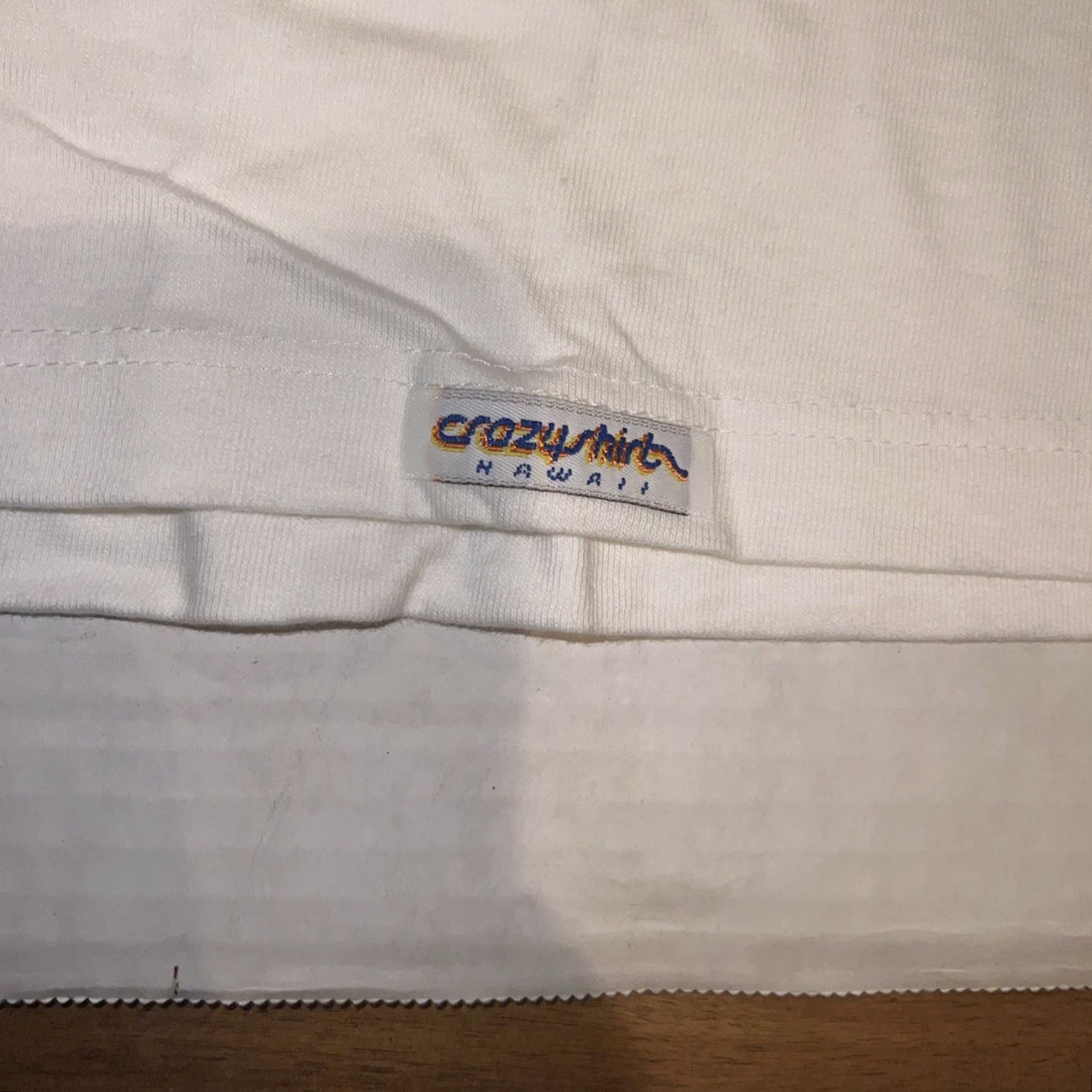 Vintage Hula’s Bar & Lei Stand Waikiki Crazy Shirts Hawaii Aloha Shirt Medium White NWD Crazy Shirts T-Shirt Men M White Graphic Print Surfer Size US M / EU 48-50 / 2 - 5 Thumbnail