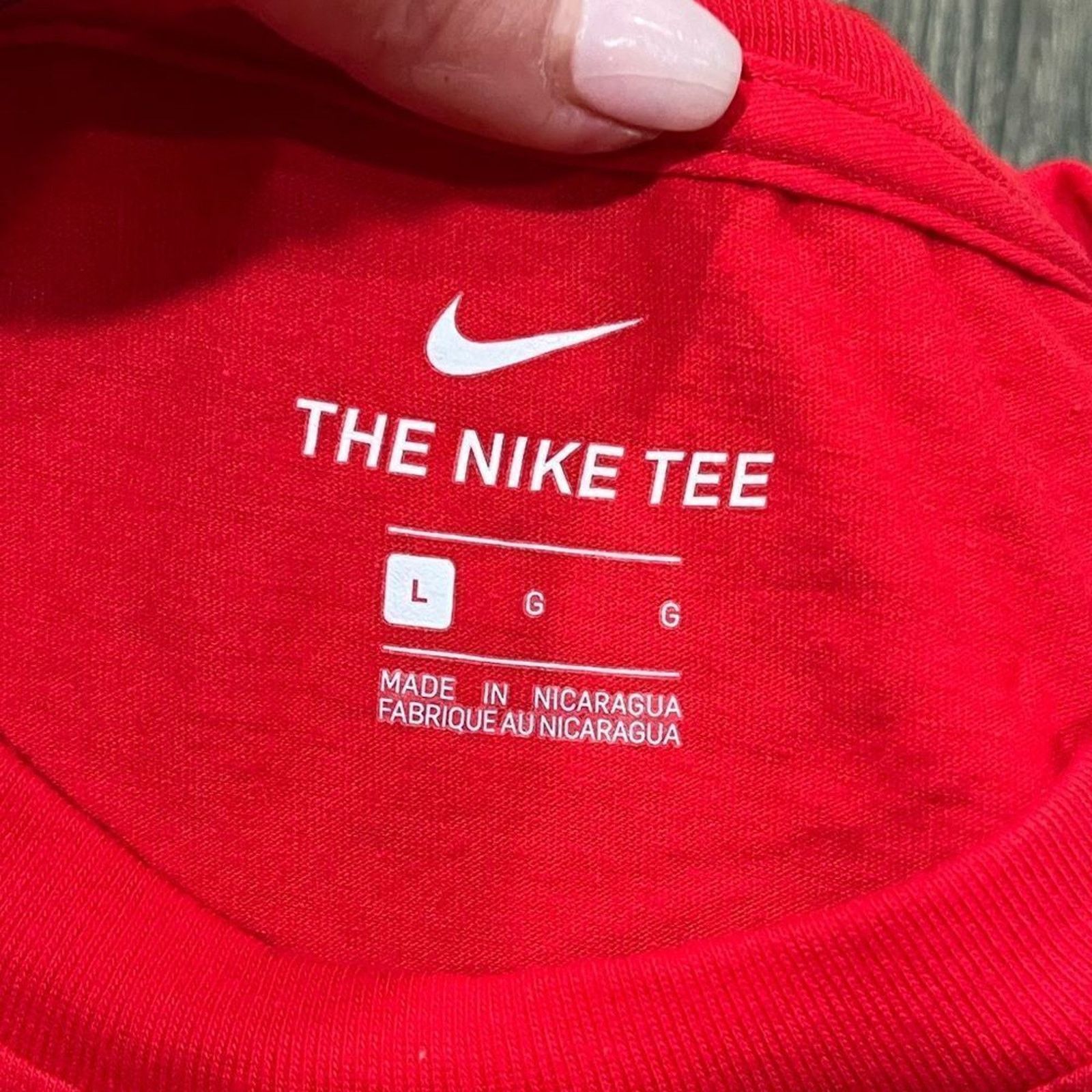 Nike NWOT Nike T-Shirt Short Sleeve Athletic Cut Crew Neck Size US L / EU 52-54 / 3 - 2 Thumbnail
