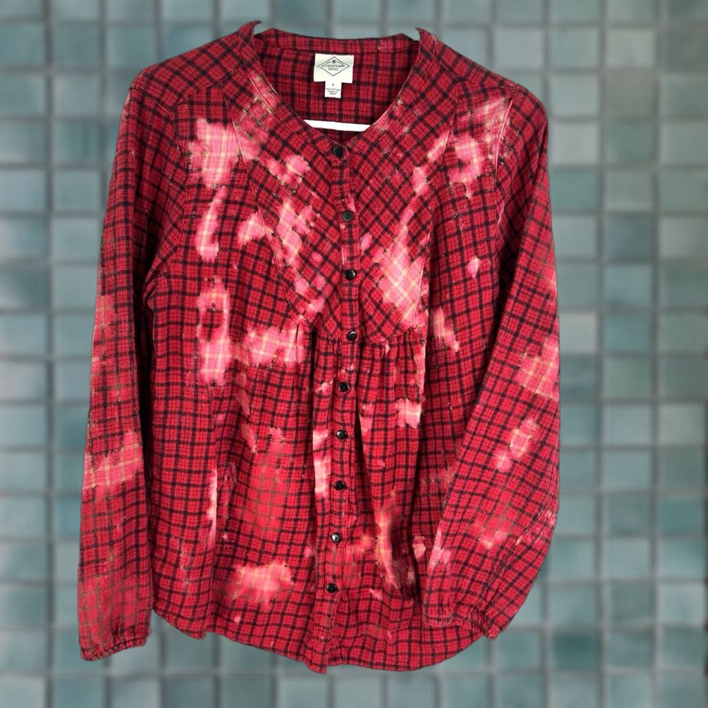 Vintage **Bucky Badger UW Flannel Up-Cycled Adult Sz S Festival Grunge Boho** User: **Up-Cycled Flannel Shirt Bucky Badger UW Sz S Festival Grunge Boho** Size S / US 4 / IT 40 - 1 Thumbnail