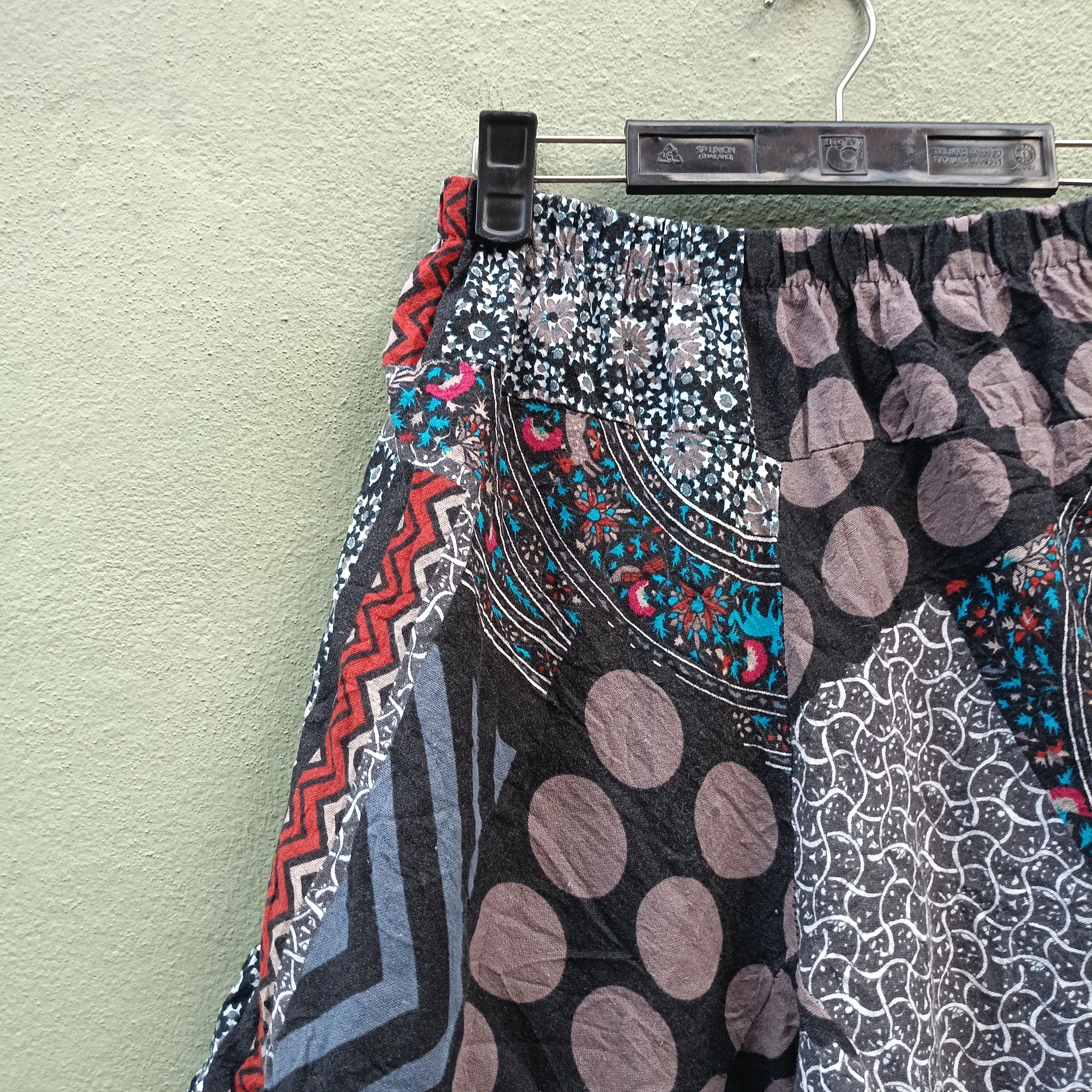 Japanese Brand Vintage Patchwork Short Pant Size US 40 / EU 56 - 7 Thumbnail