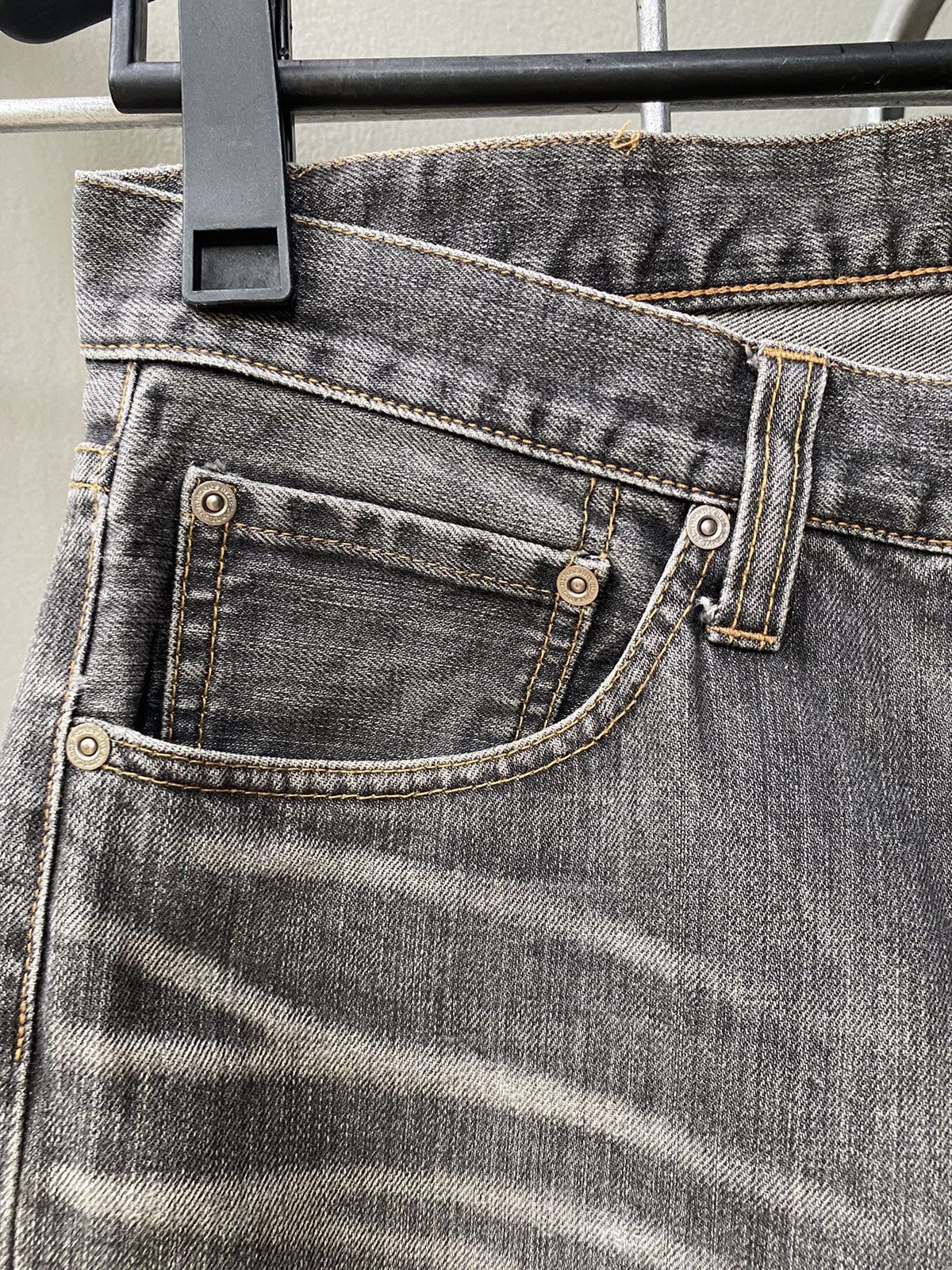Burberry Burberry grey denim jeans Size US 32 / EU 48 - 16 Thumbnail