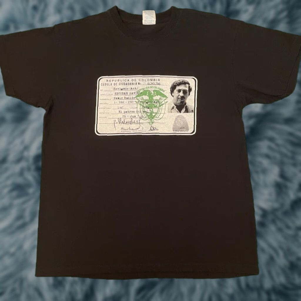 Vintage VINTAGE 90s Pablo Escobar Skater Hip Hop Graphic VTG Shirt Mens Size L Black 90s Mens Shirt VTG 1990s Size US L / EU 52-54 / 3 - 1 Thumbnail