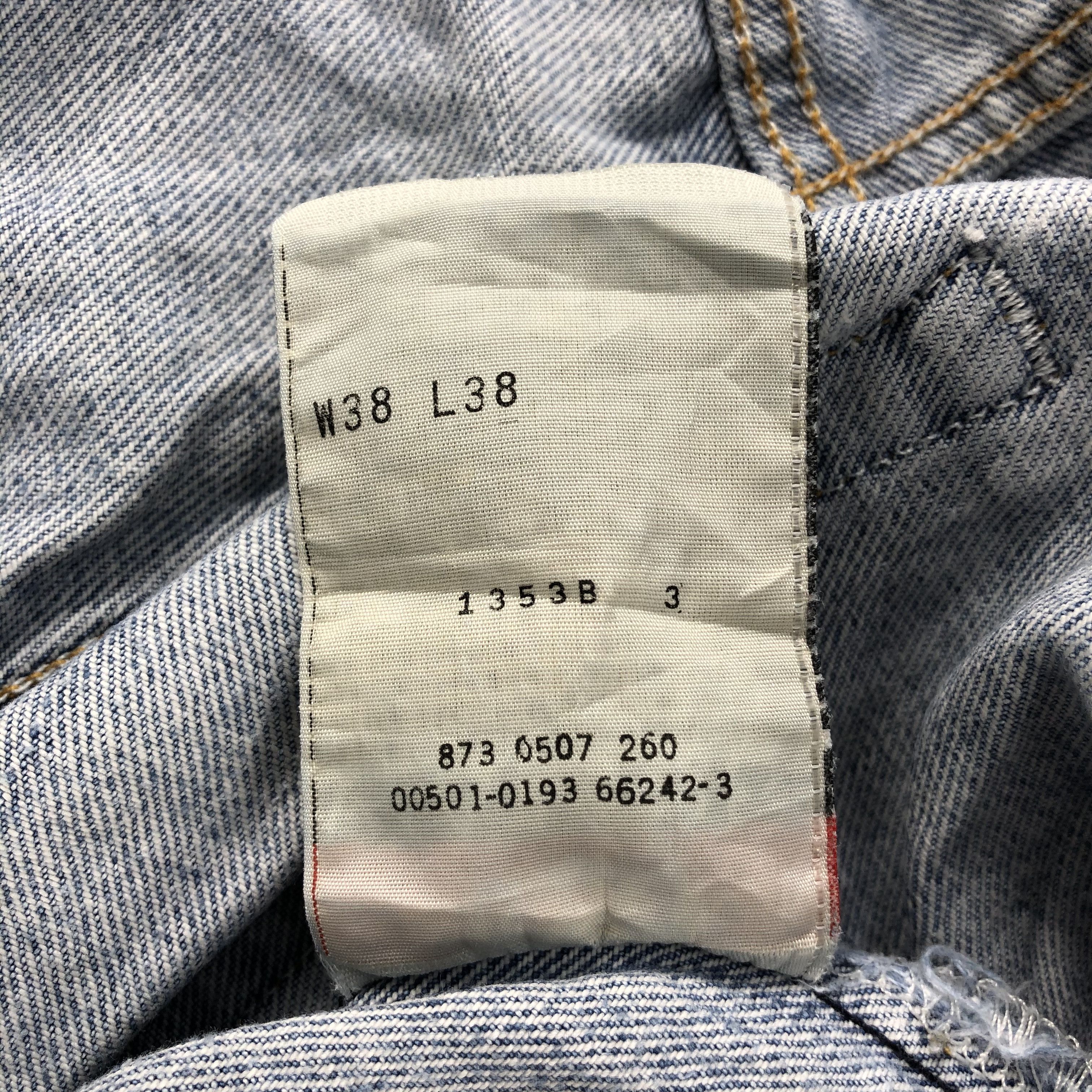 Levi's Vintage Levis 501 Jeans Stone Wash Denim KJ430 Size US 37 - 11 Thumbnail