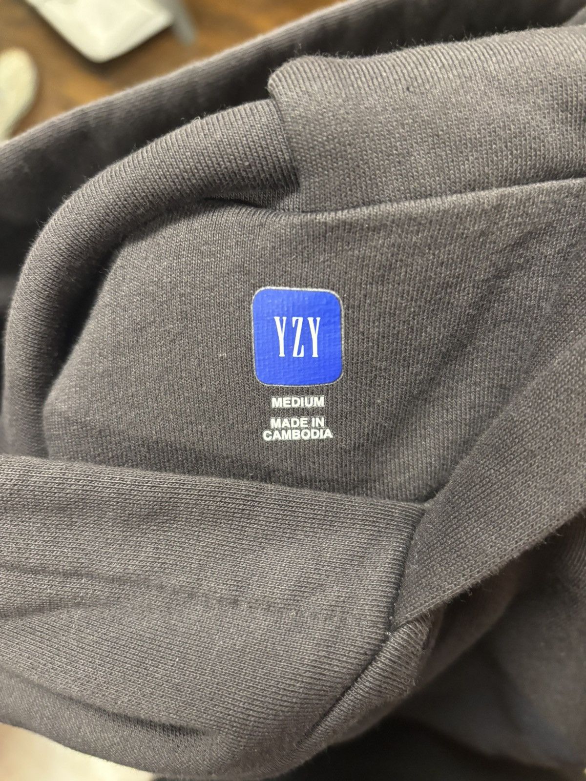 Balenciaga × Gap × Kanye West Yeezy Balenciaga Gap Dove Shrunken Hoodie Size US M / EU 48-50 / 2 - 4 Thumbnail