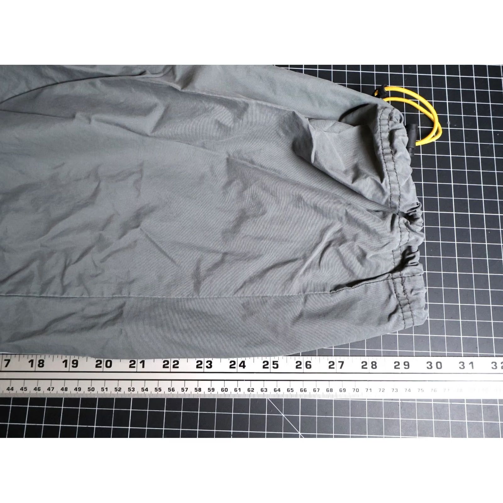 Old Navy Old Navy Paratrooper Cargo Pants Men's Large Gray Baggy Belted Pockets VTG Y2K Retro Outdoor Cargo Style Jeans Trousers Size US 33 - 7 Thumbnail