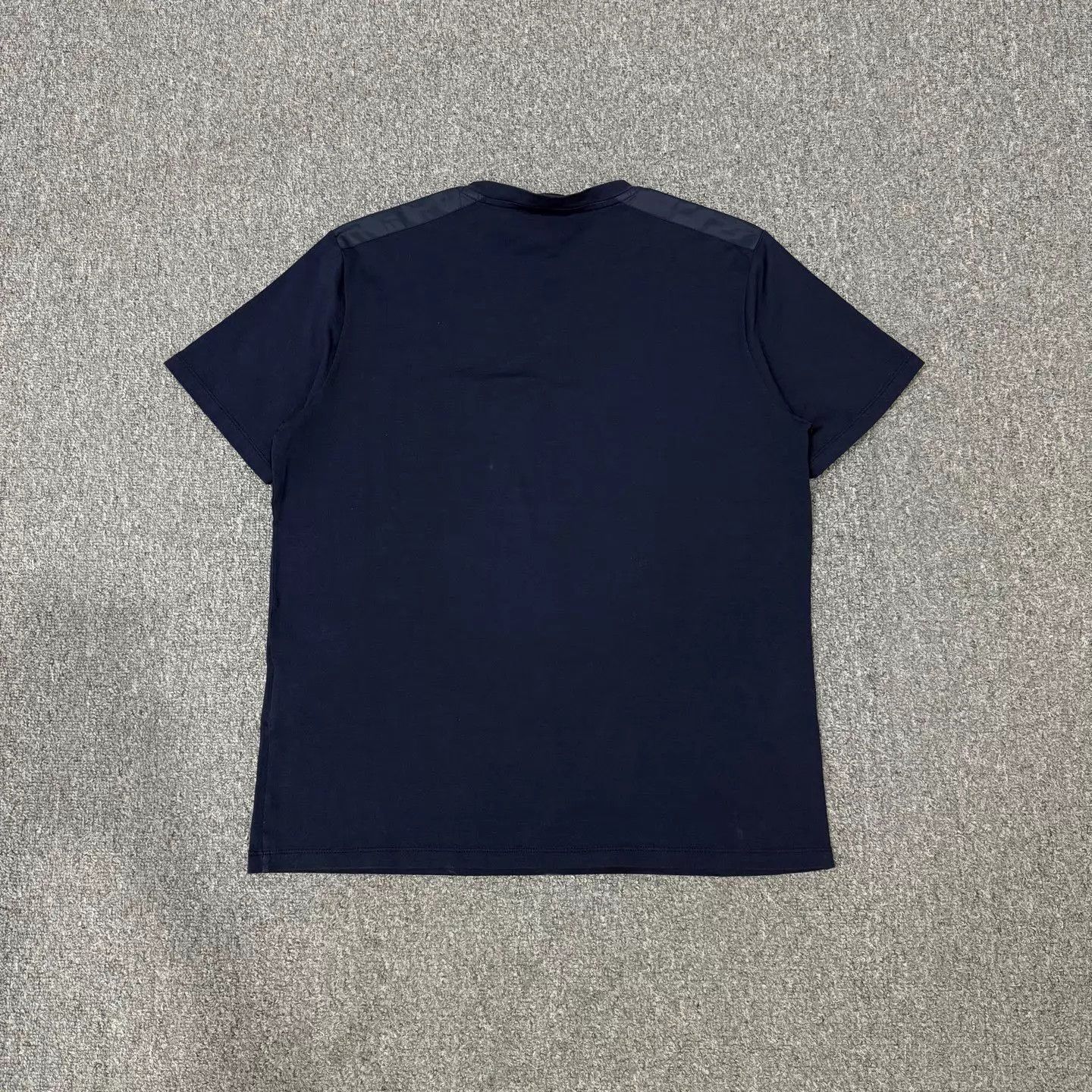 Prada Prada Navy Blue Pocket Logo Short Sleeve L 99 New Size L / US 10 / IT 46 - 2 Thumbnail